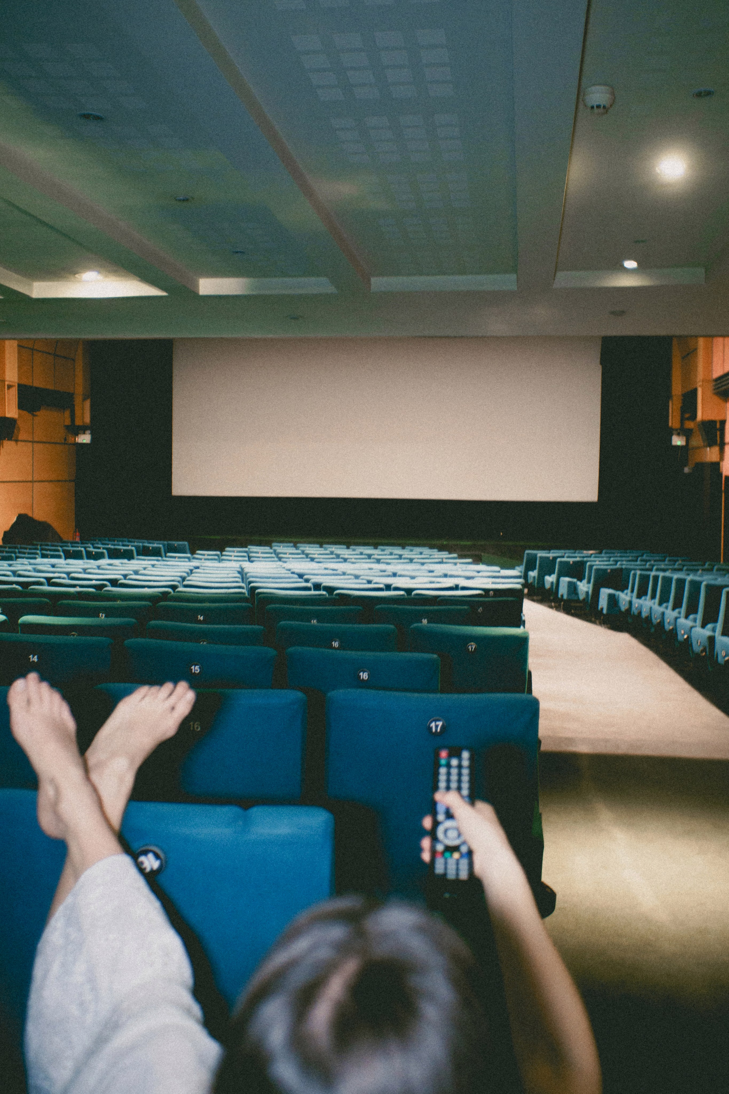 Parallels Photo project with Alina and Eleni. Photographer in Greece Kristina