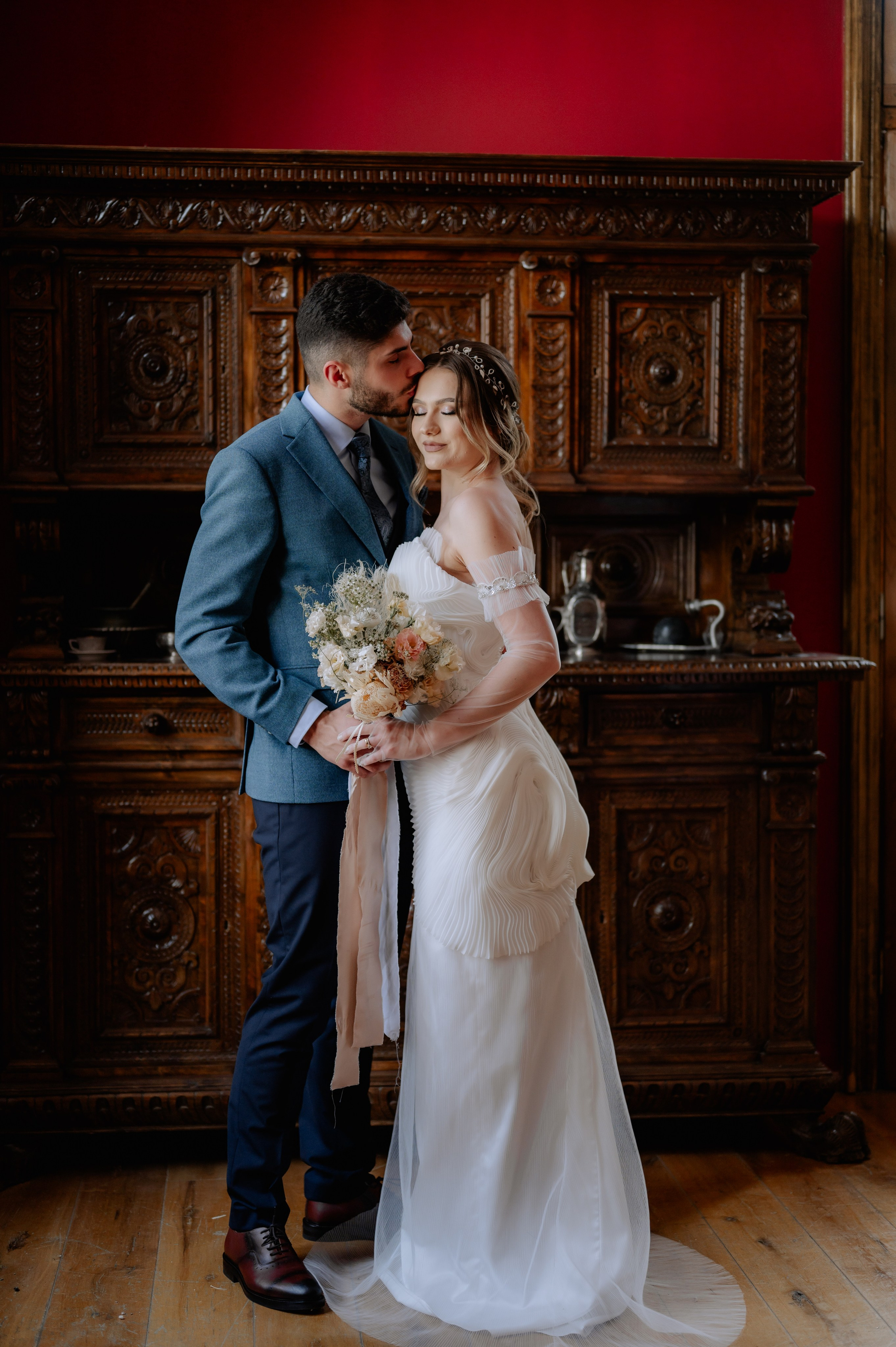 Servicii foto video profesionale de nunta, la cel mai bun pret. Proud Vision Weddings | Wedding Photography & Film — Servicii profesionale Foto Video Nunta Iasi