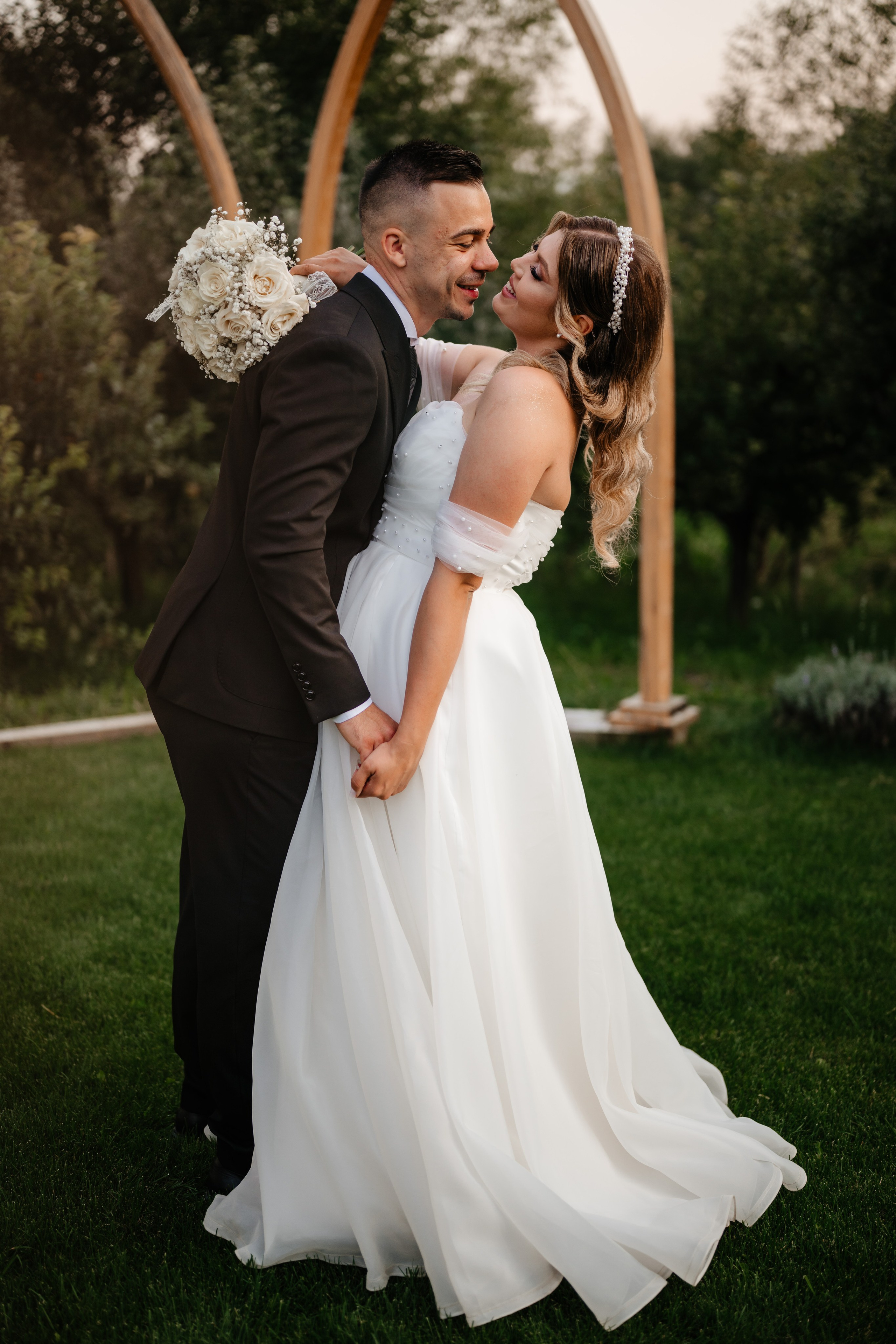 🤎 I o n i c a și A n d r e e a - Wedding Day Preview. Wedding & Family Photographer