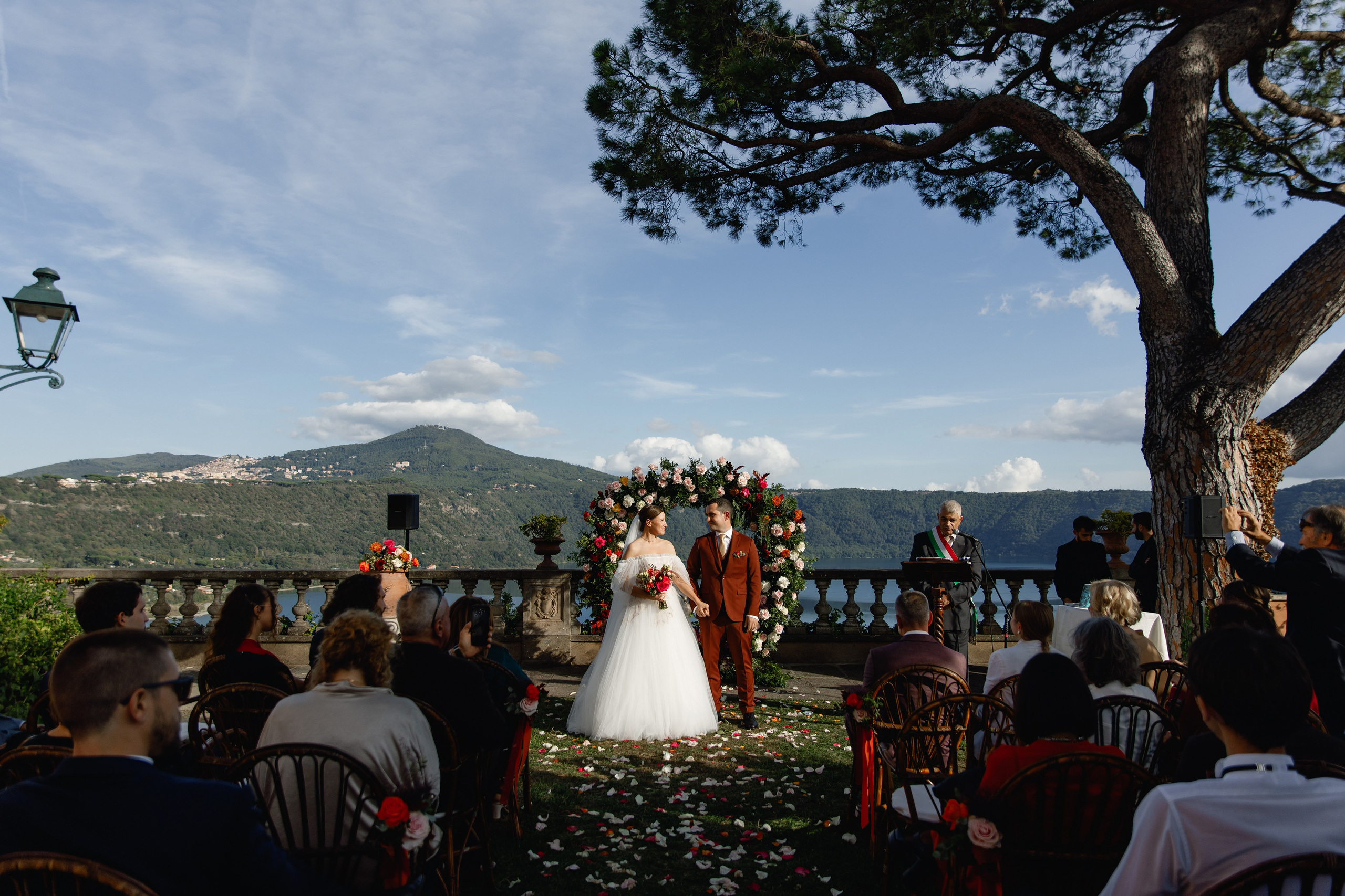 Wedding Photographer in&nbsp;Rome Italy Tuscany Como Puglia Amalfi Sicily