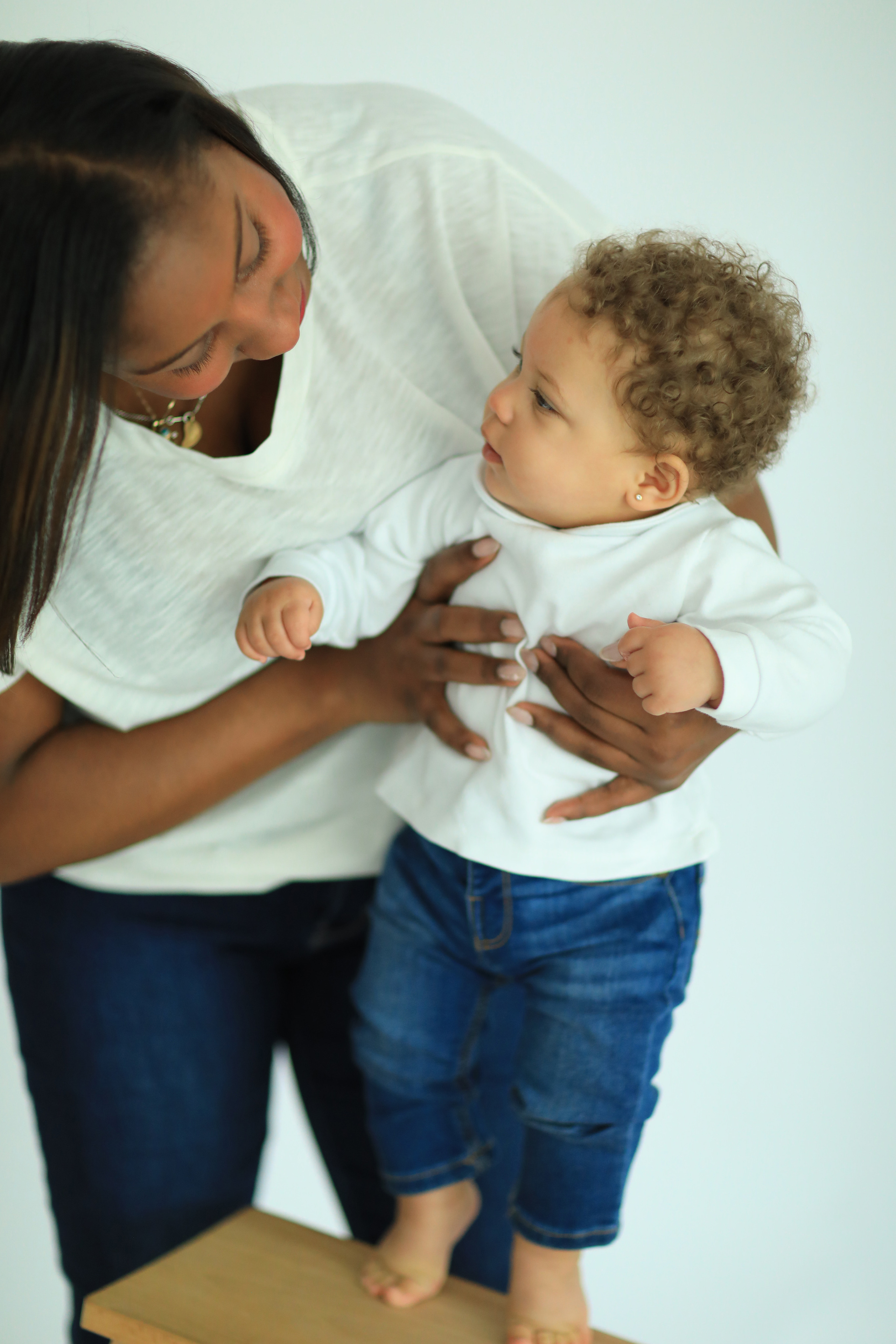 Perla. Fotografía de Eventos, Embarazo y Familiar en Pirineos