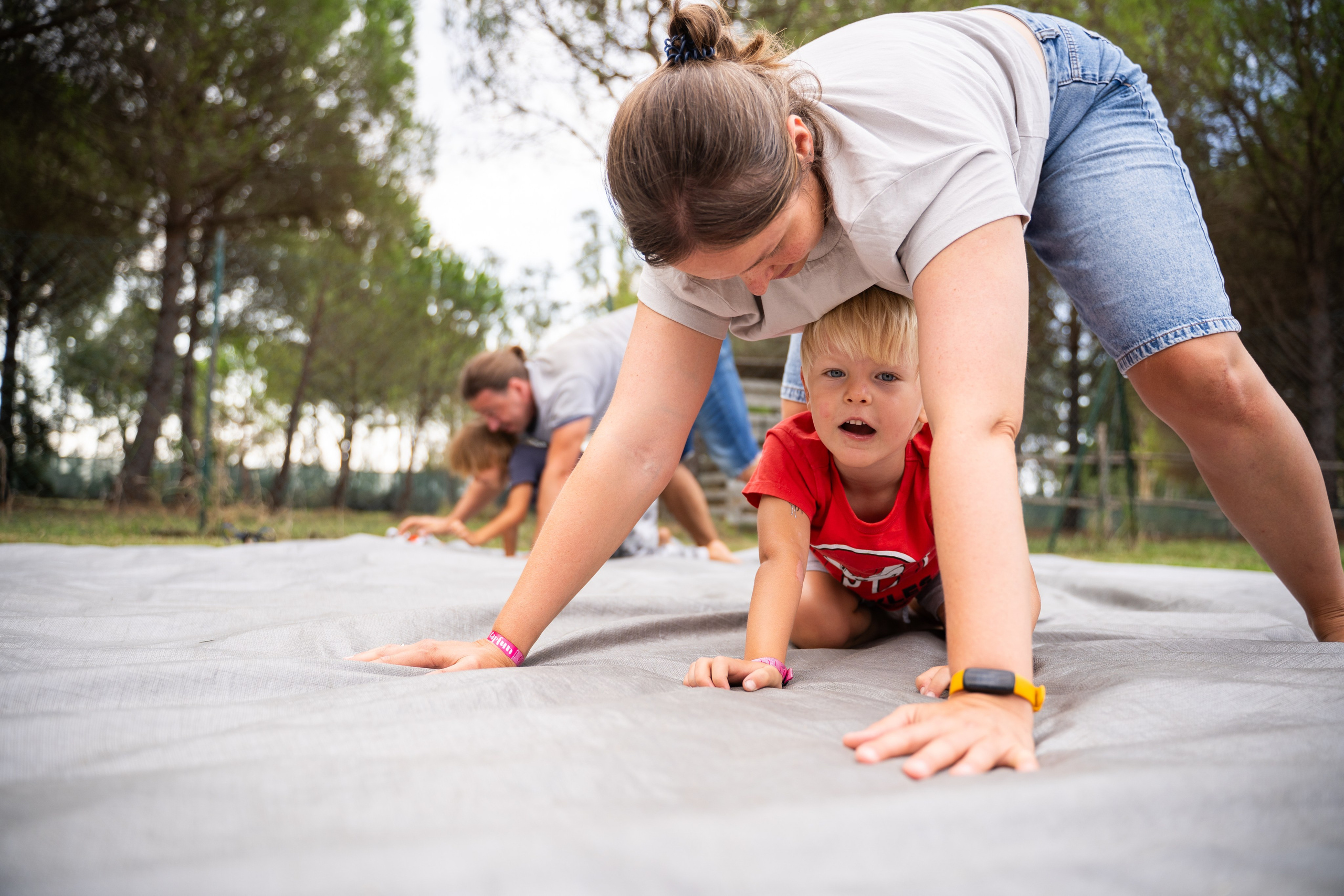 Детская игровая контактная импровизация. Семейные лагеря в Европе с Ниной Янечковой и Ириной Зиновьевой
