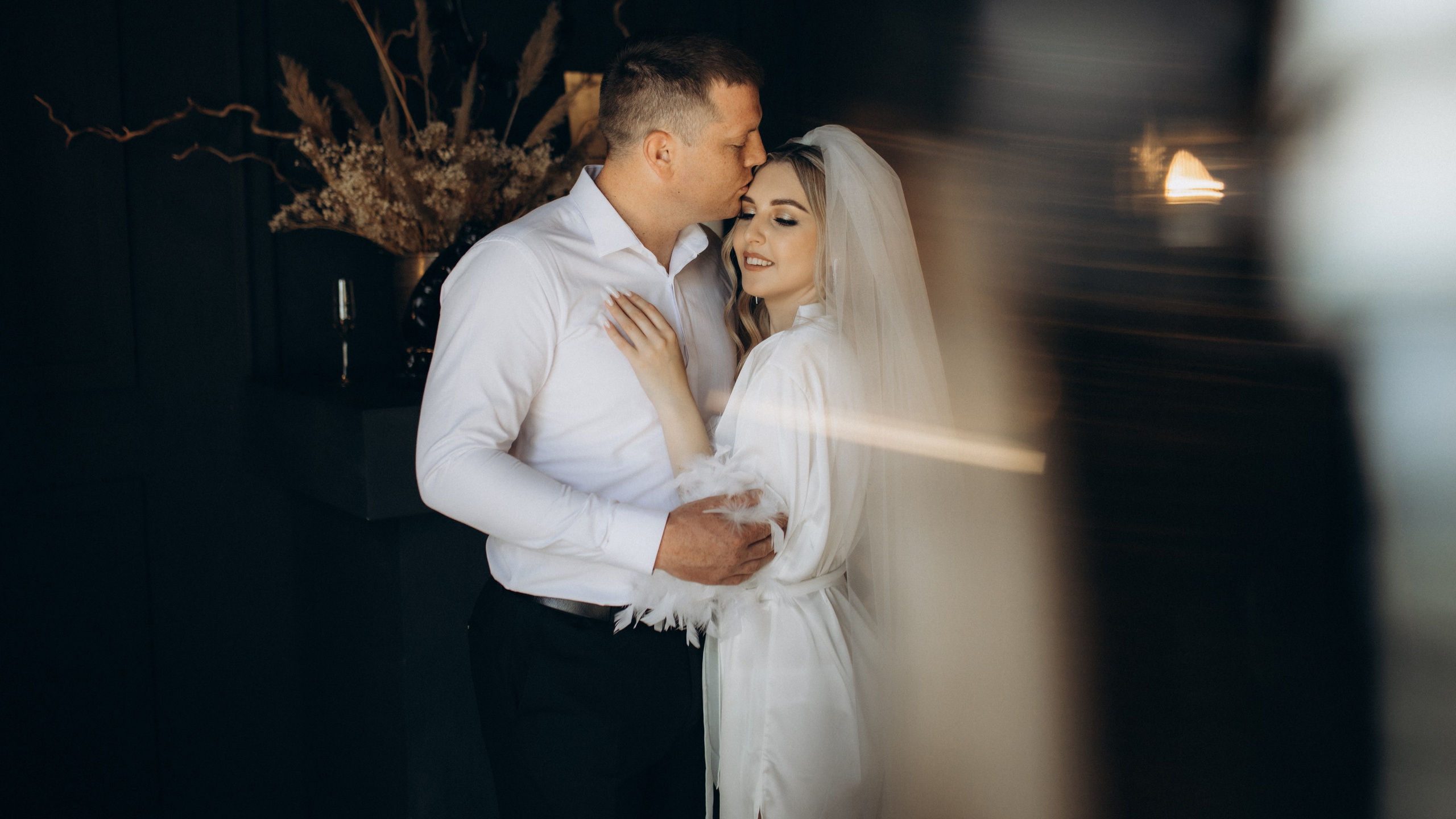 Nikolly & Constantin. Home