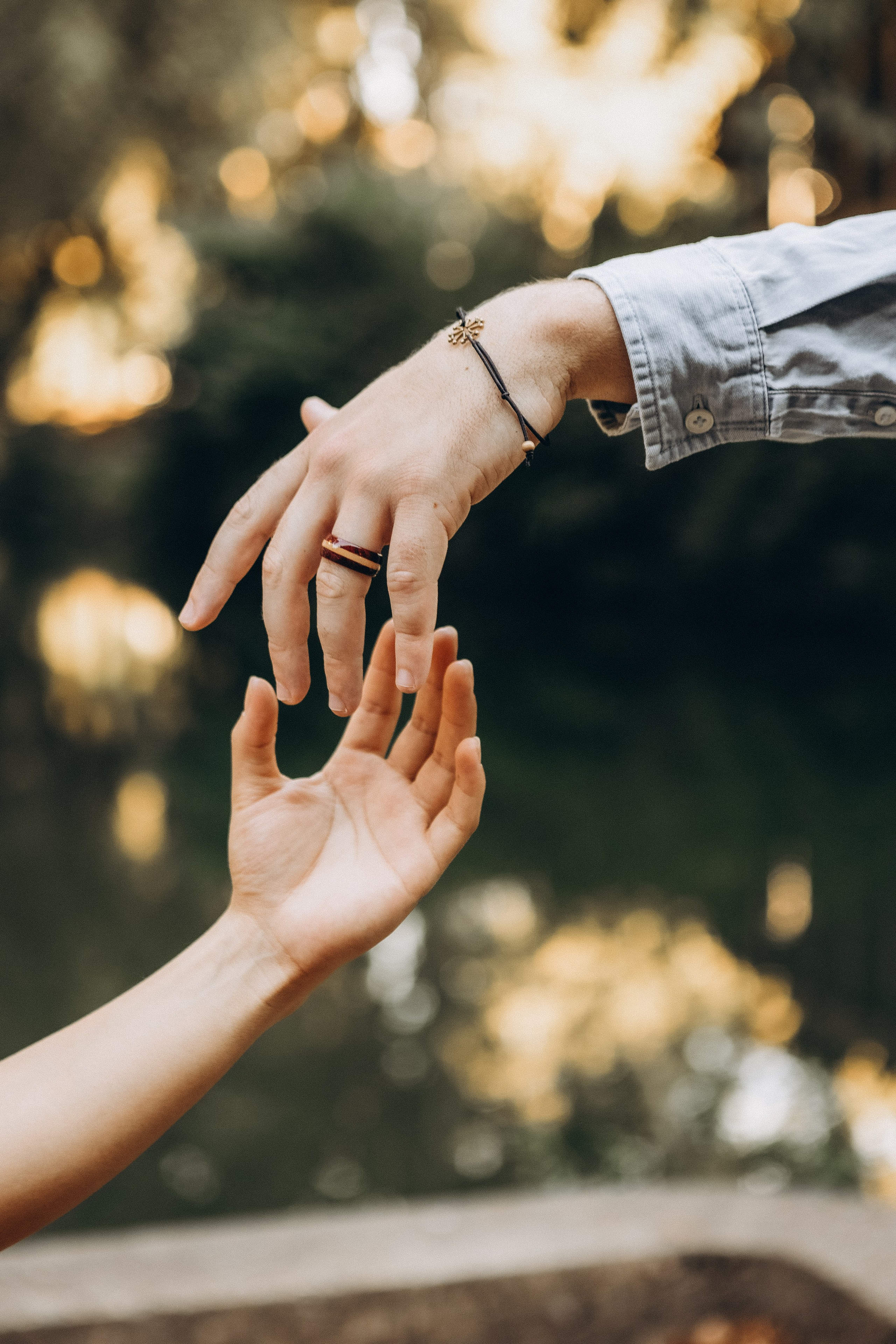 Maternity and newborn photo sessions. Eugenie Smirnova — wedding, corporate and lifestyle photographer in Toulouse and Southwest France