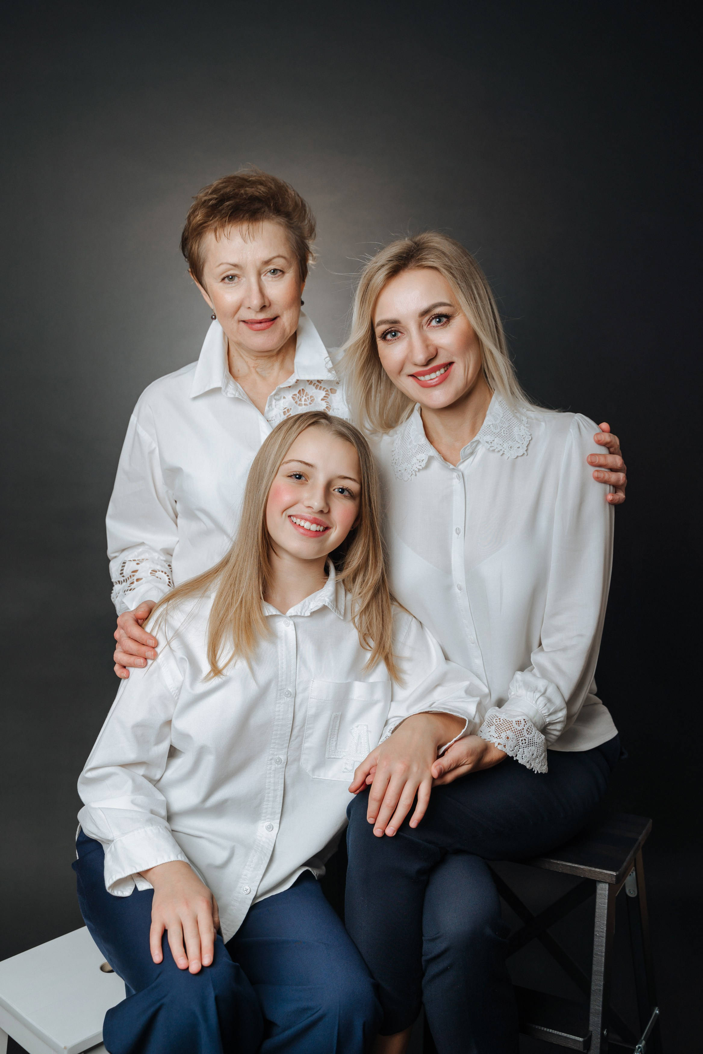 studio family photography, photographer in west drayton, three generations of women, studio photography in west deighton, black photophone, family photographer in london, family photographer in west drayton, professional family photographer, studio photographer