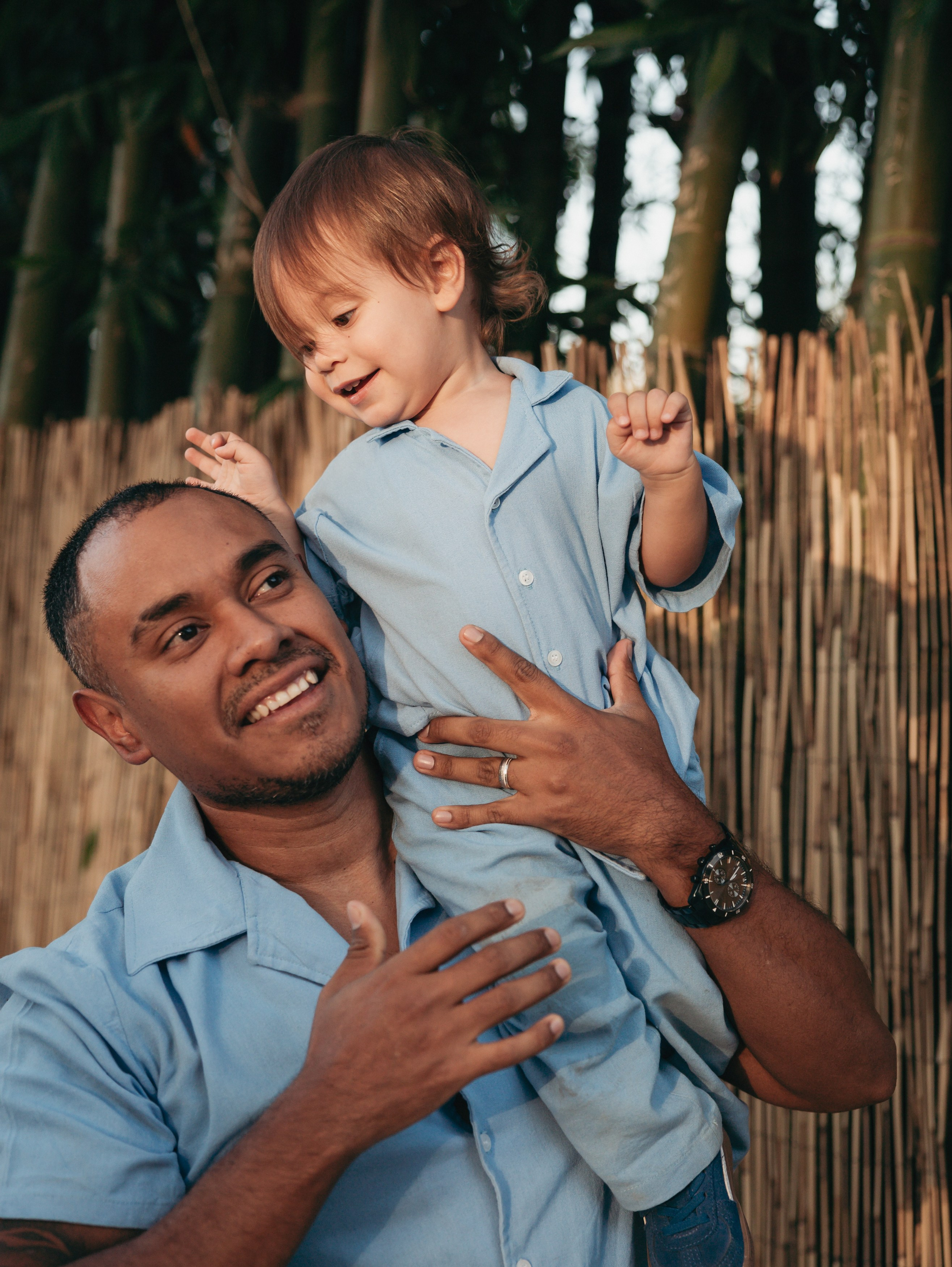 Father and Son. Lifestyle and Family Photographer in Pisek Oxana Telupilova