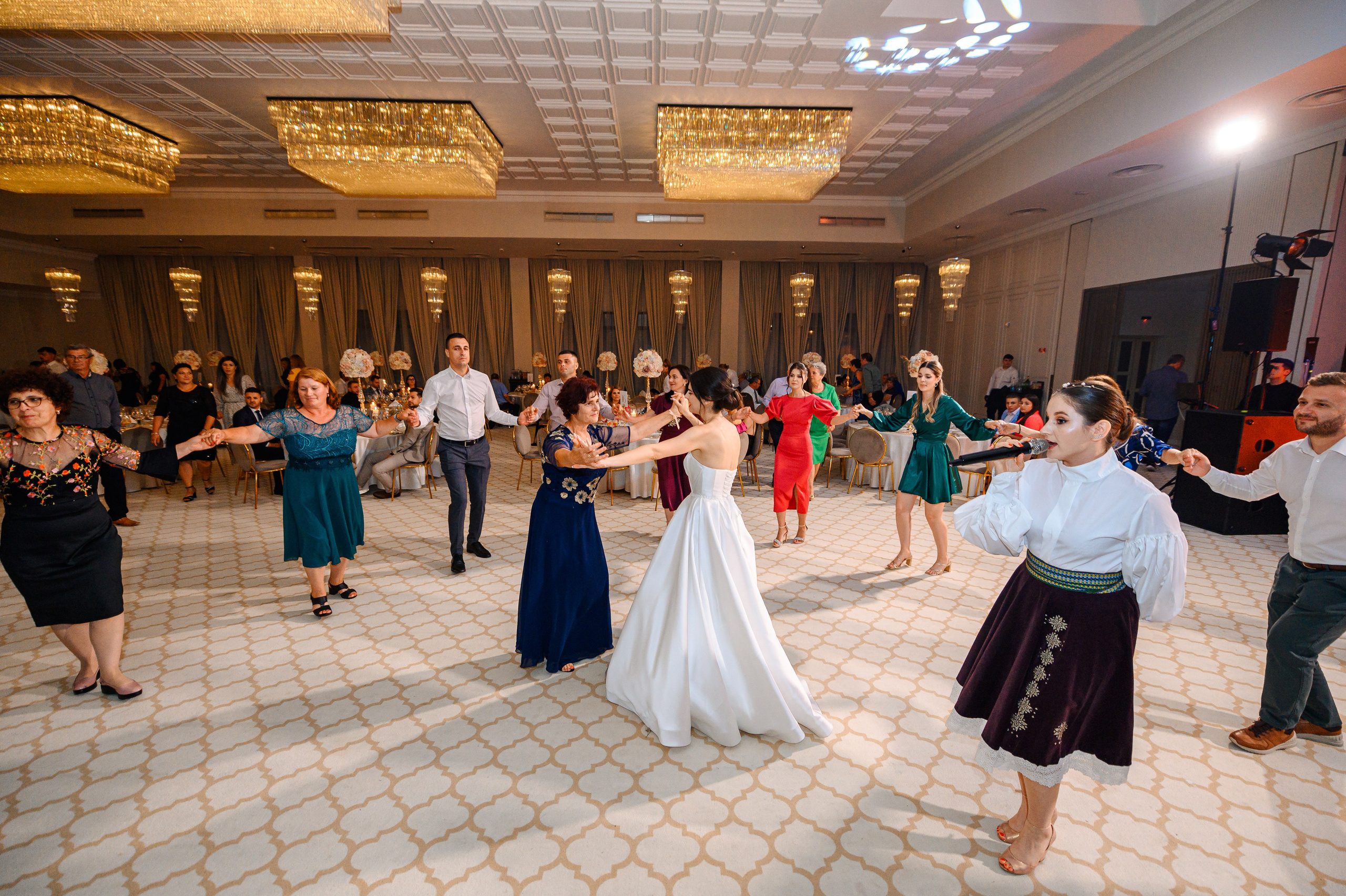 Madalina & Ovidiu. Mugurel Olteanu Fotograf