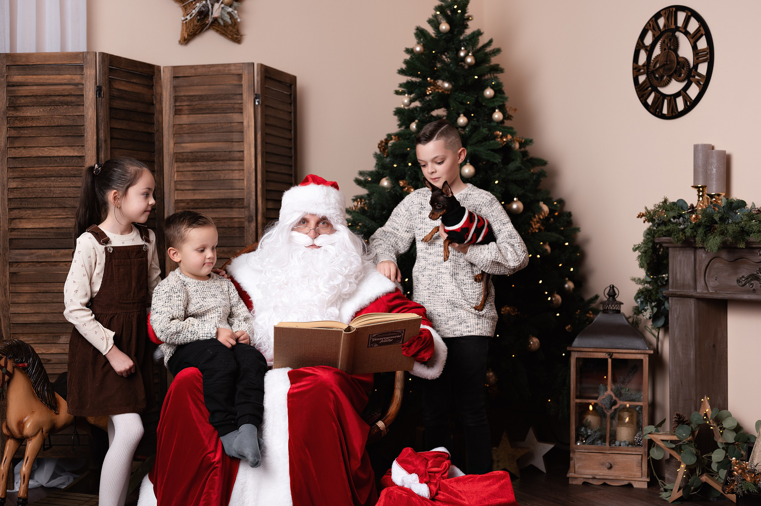 Mit Weihnachtsmann. Kinder- & Familienfotograf in Gaildorf und Umgebung Valentina Vogel