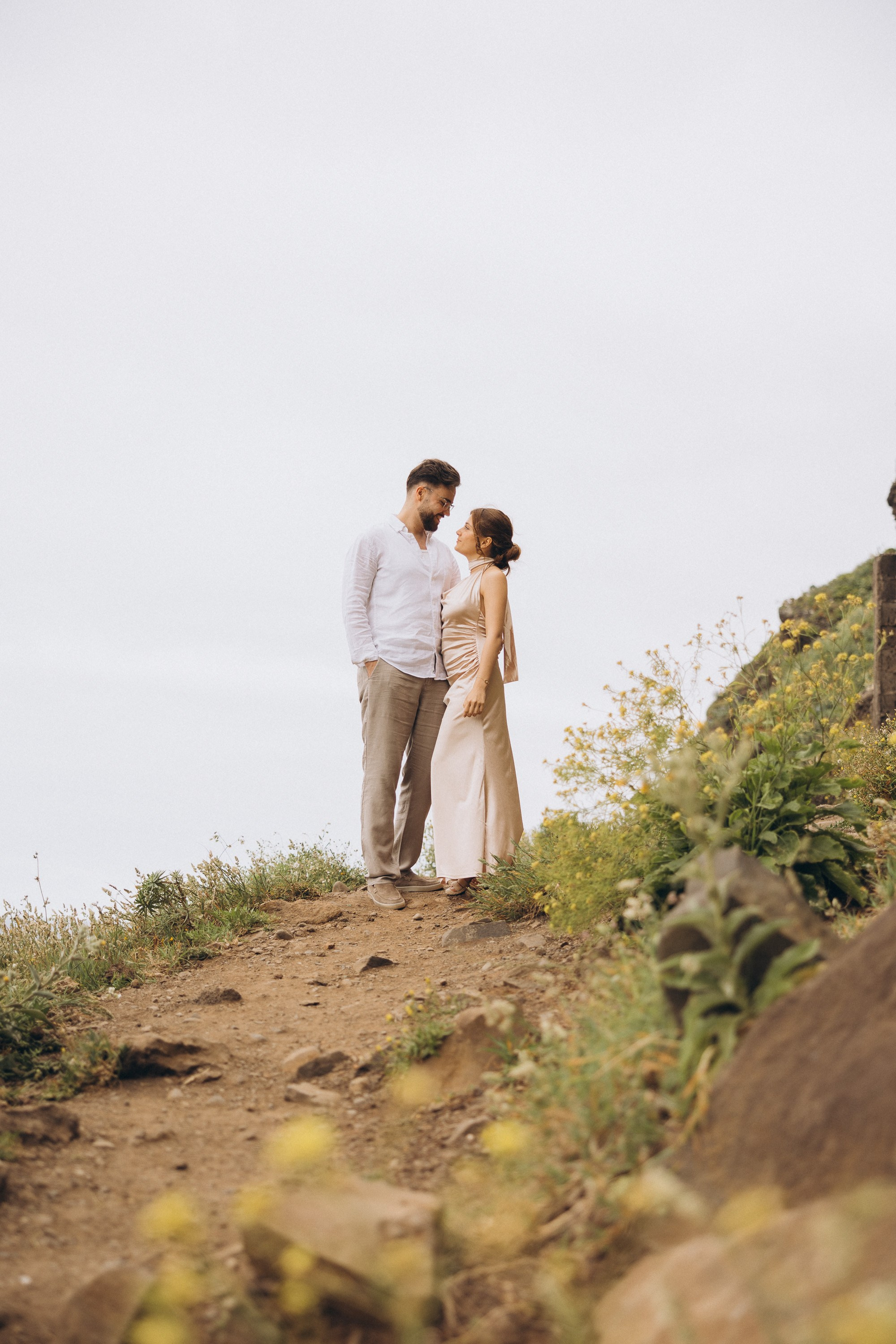 Romantic surprise proposal in Ribeira da Janela, Madeira – couple photography on the cliffs by the ocean