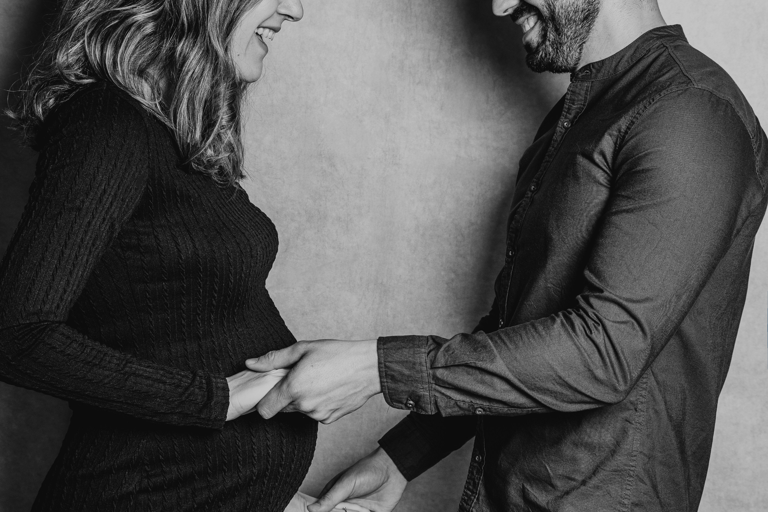 Sesiones de Fotografía de Embarazo en Madrid - Rainbox. Rainbox Estudio de Fotografía