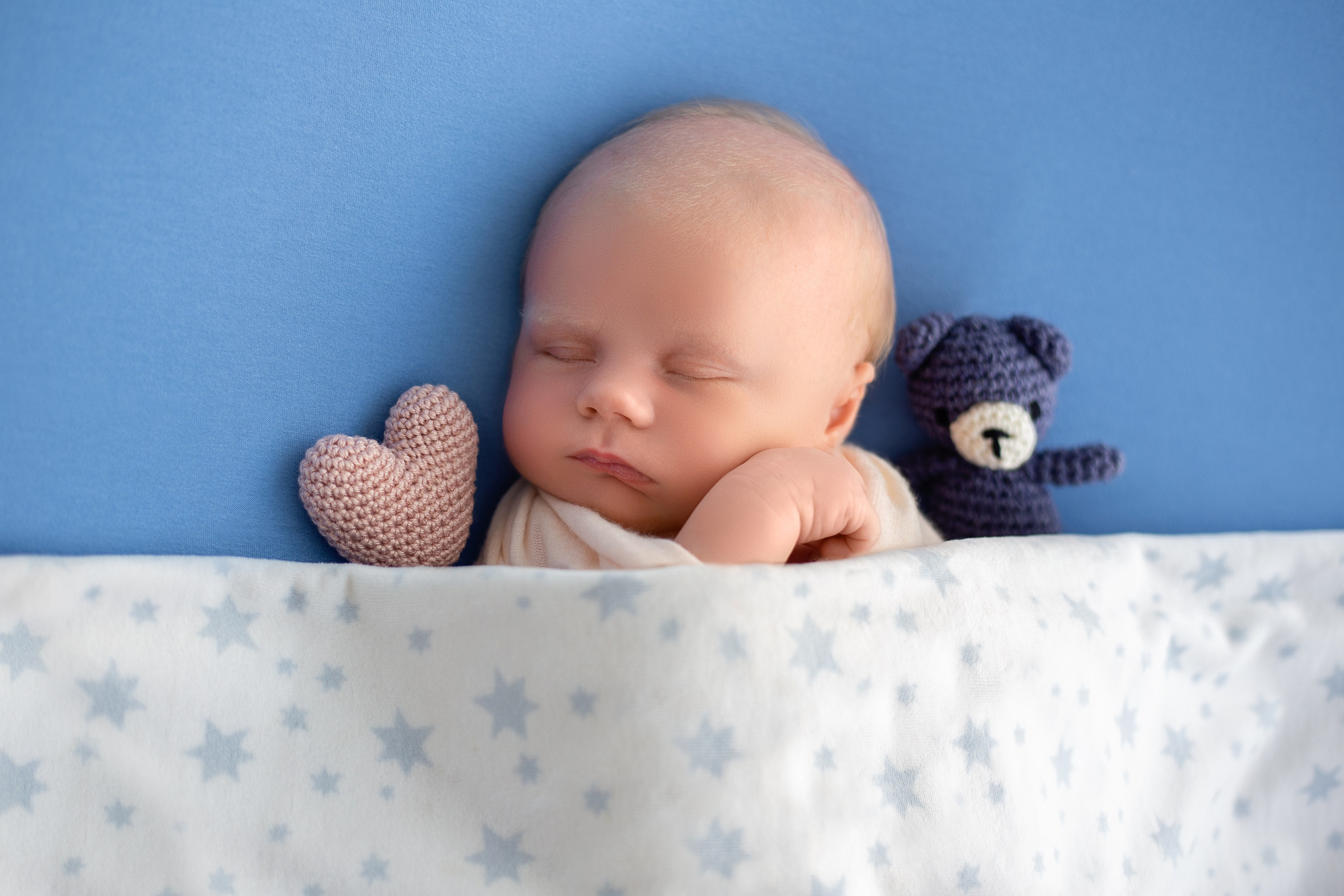 Vestuario Newborn. Фотограф в Матаро, Барселона. Евгения Шихина