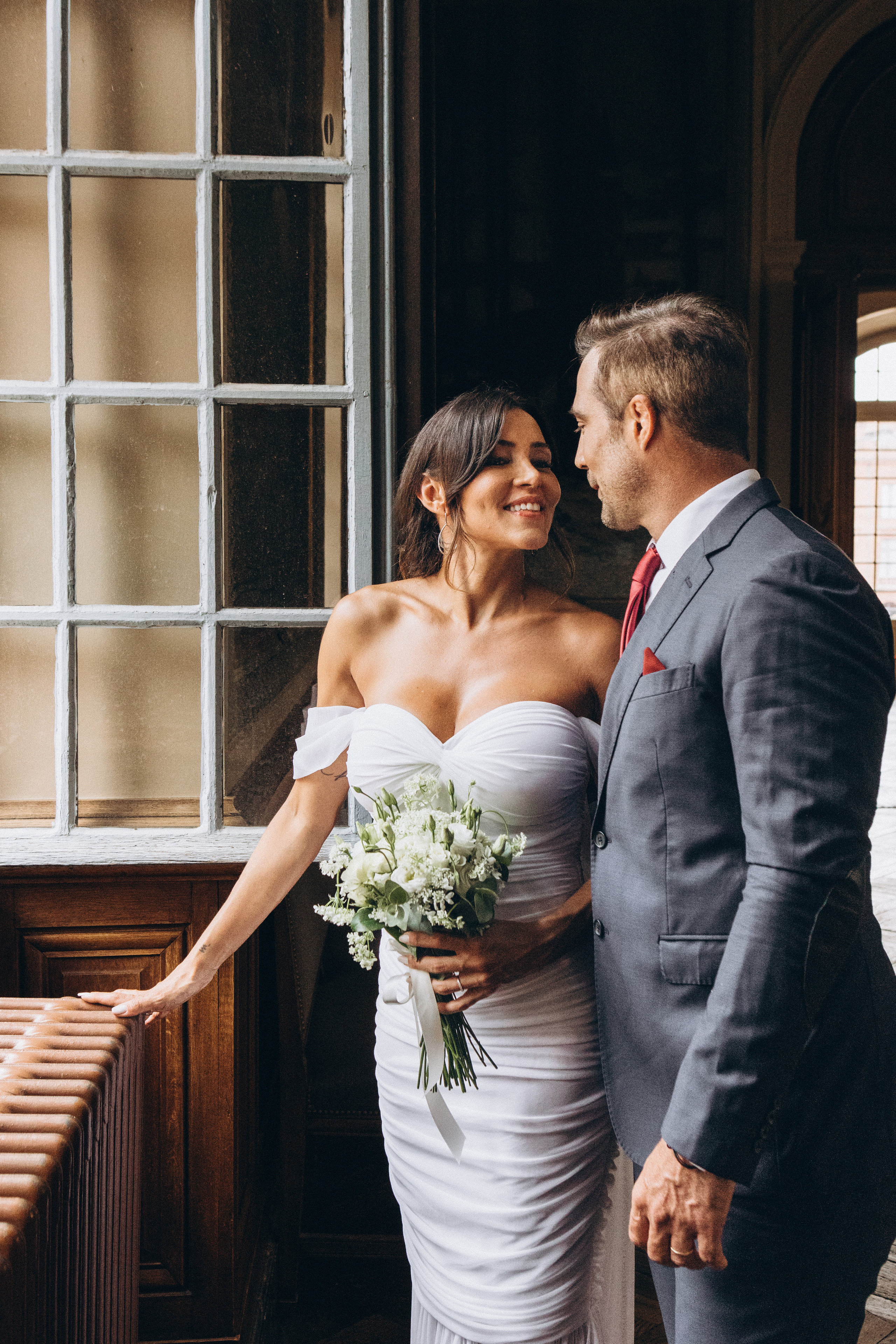 Wedding photo session in Capitol, Toulouse. Eugénie Smirnova — Photographe à Toulouse et dans le Sud-Ouest