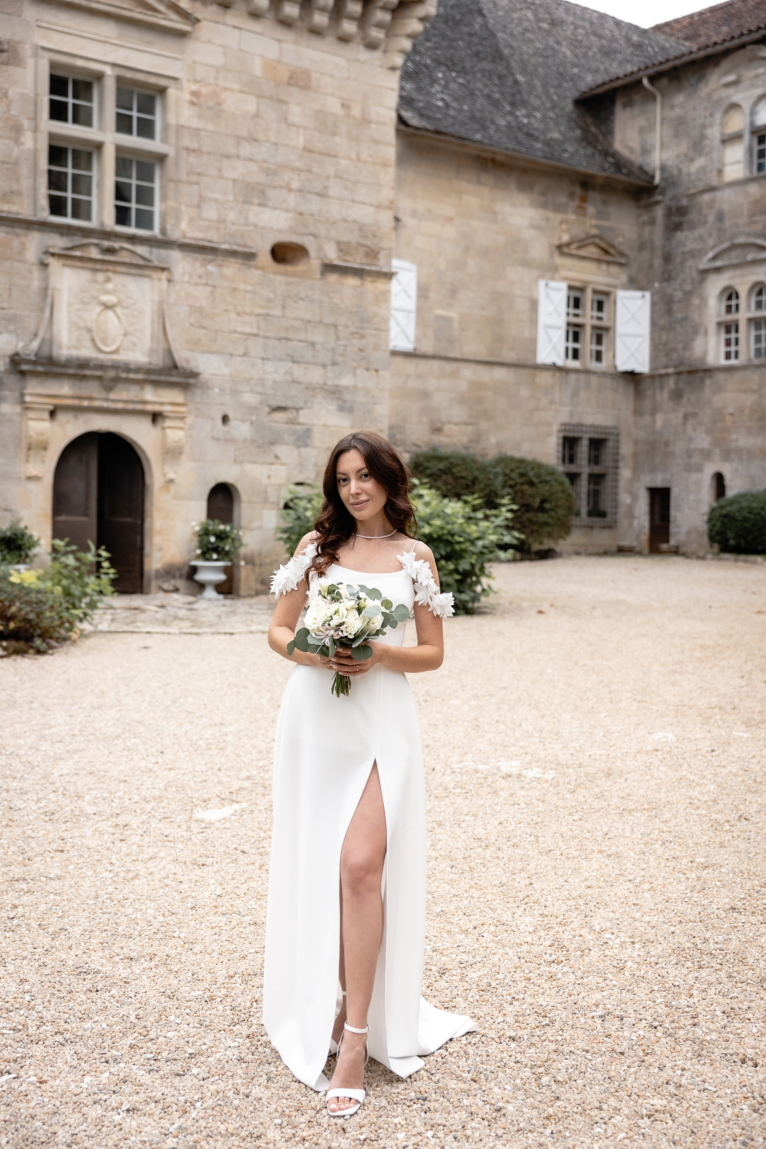 Mariage au château français. Elopement au Château de Cénevières. Eugénie Smirnova — Photographe à Toulouse et dans le Sud-Ouest