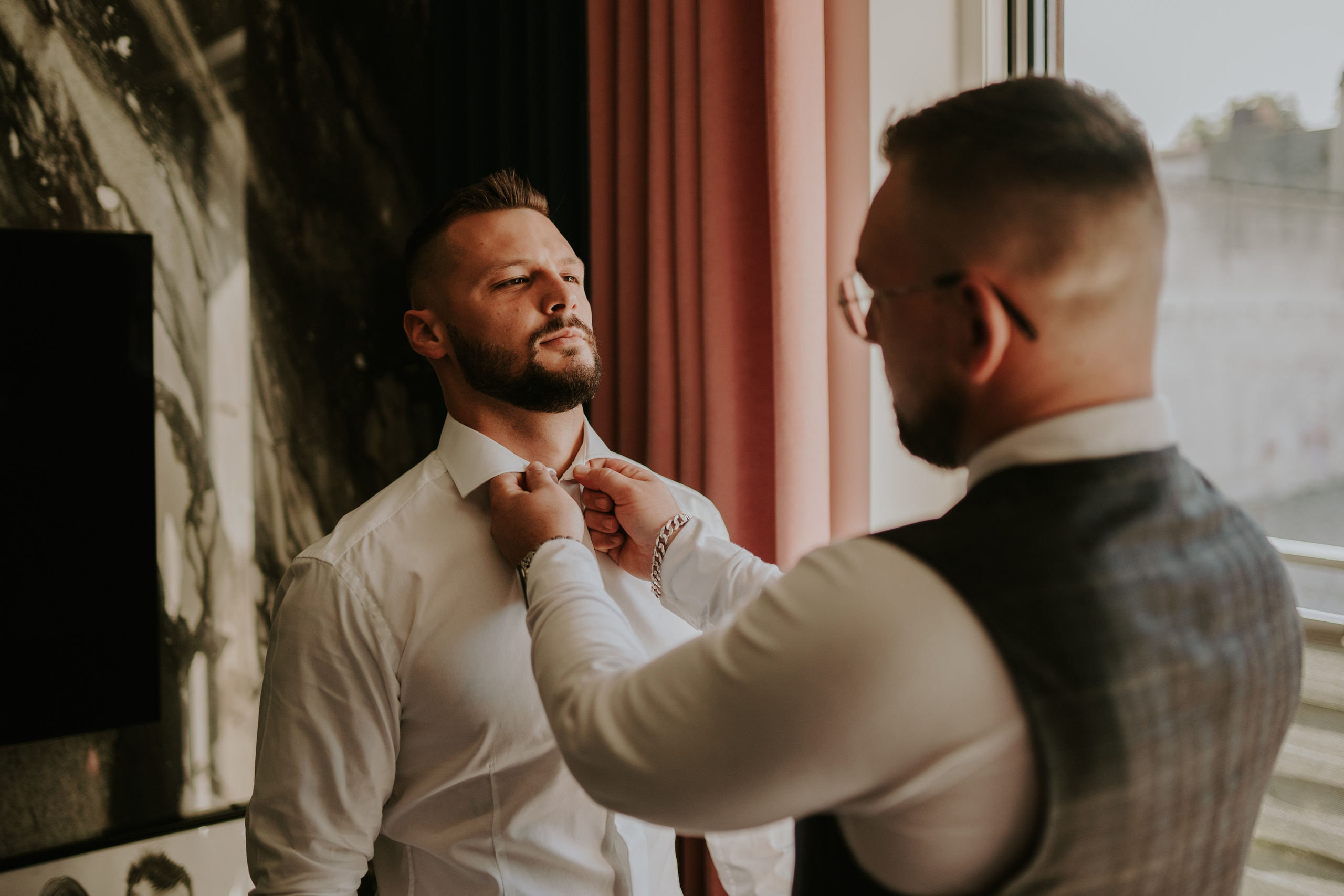 Sala Koralowa w Jaworzu: Opowieść o ślubie Nikoli i Kacpra. Karkowskafoto - fotografia miłości