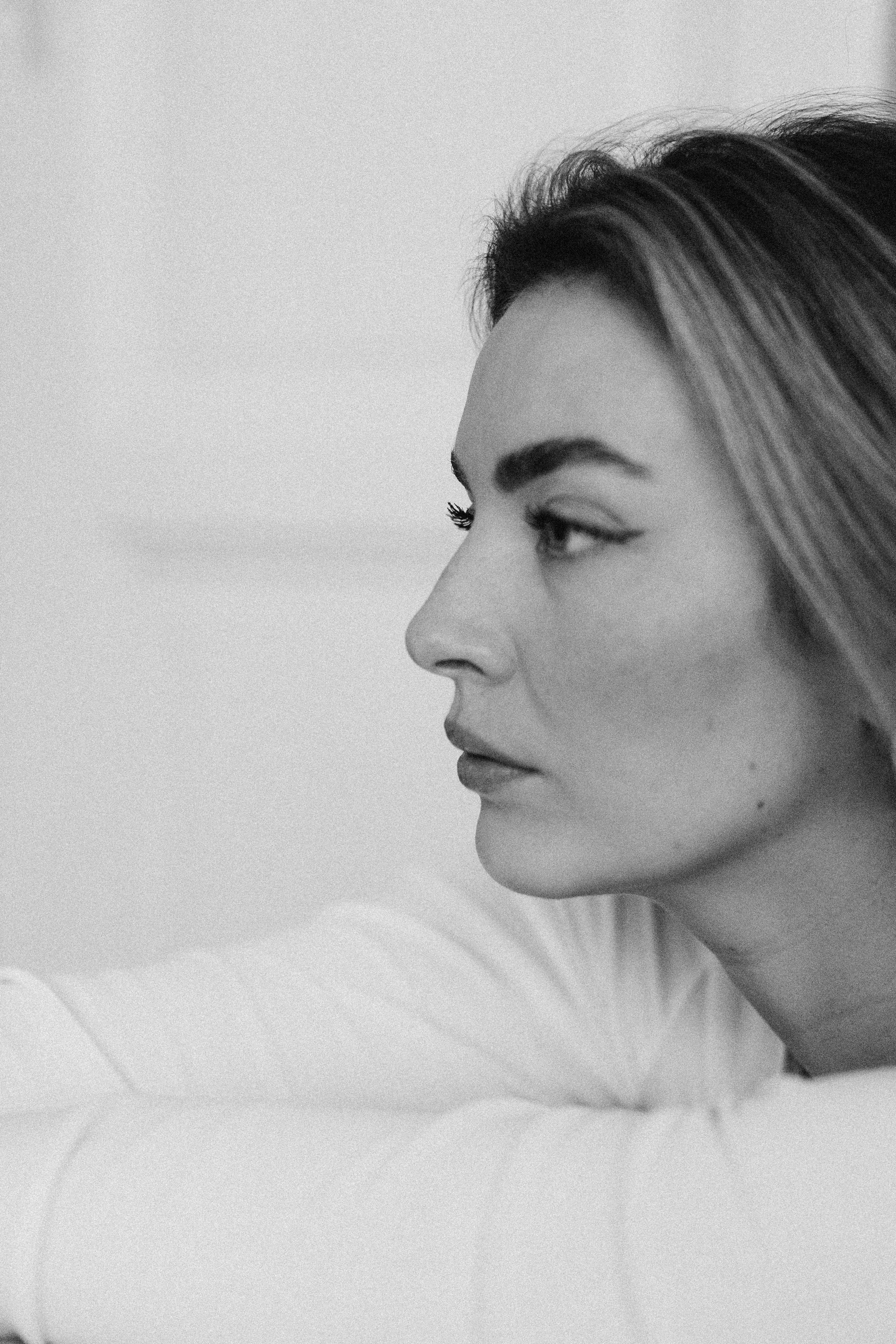 Černo-bilý autoportrét