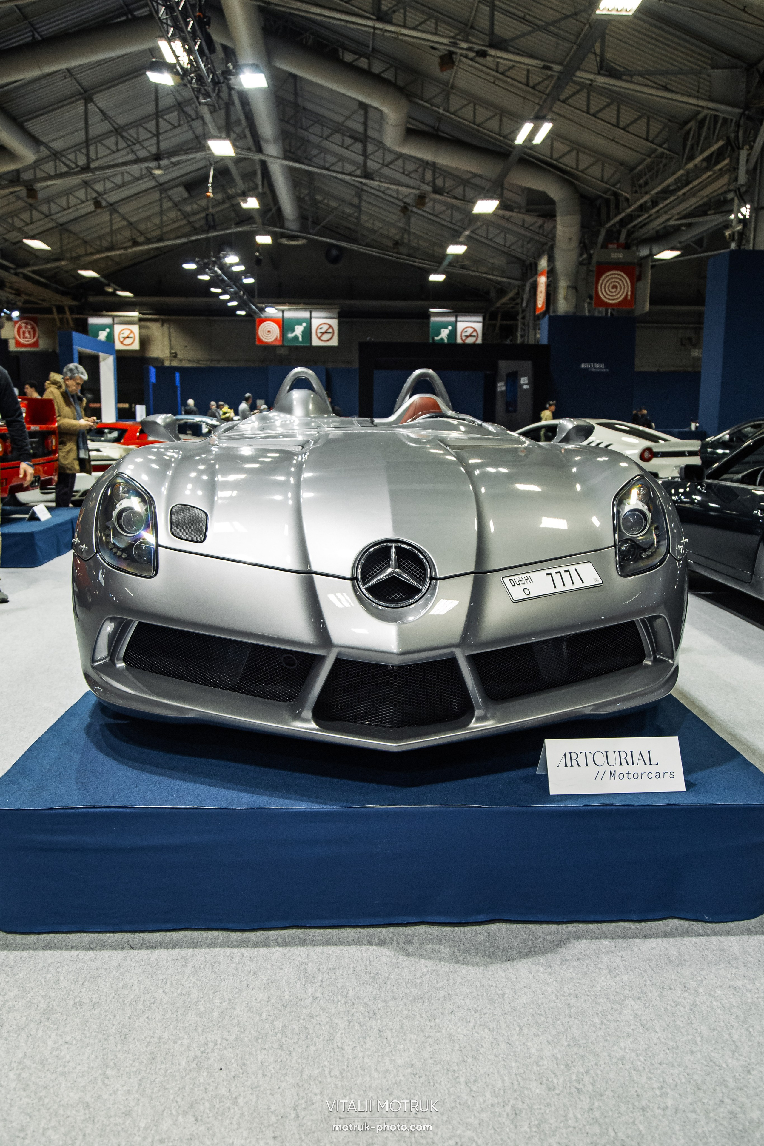 Retromobile 2023. Photographer in Paris — Vitalii Motruk