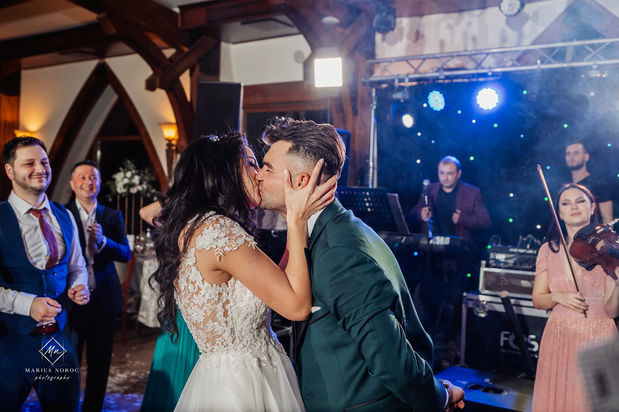 Elena & Petrisor | Hotel Restaurant La Castel Iasi