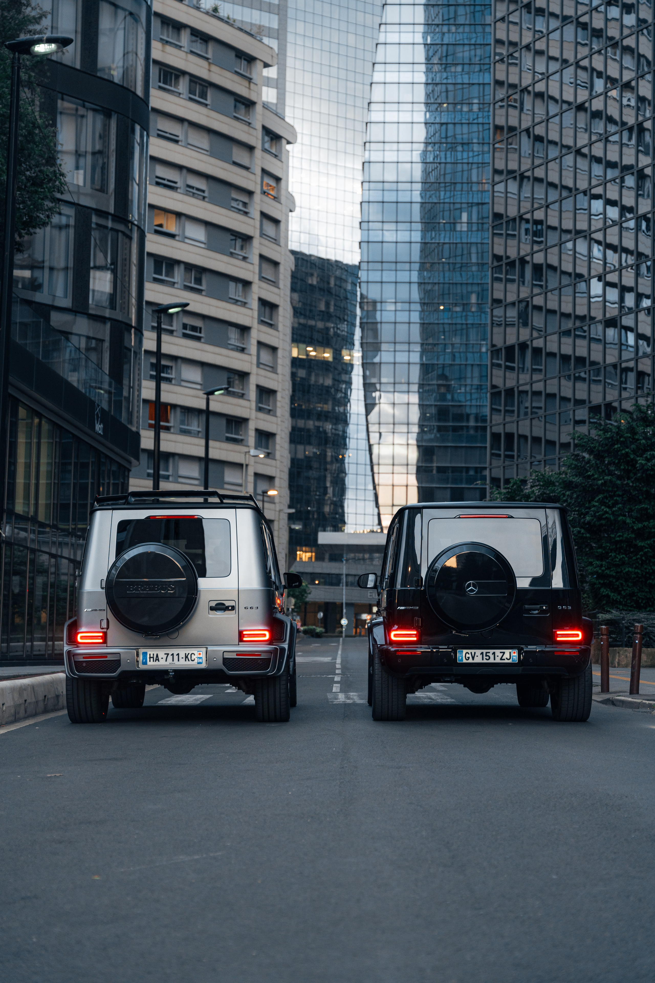 Mercedes G63 La Defense. Photographer in Paris — Vitalii Motruk