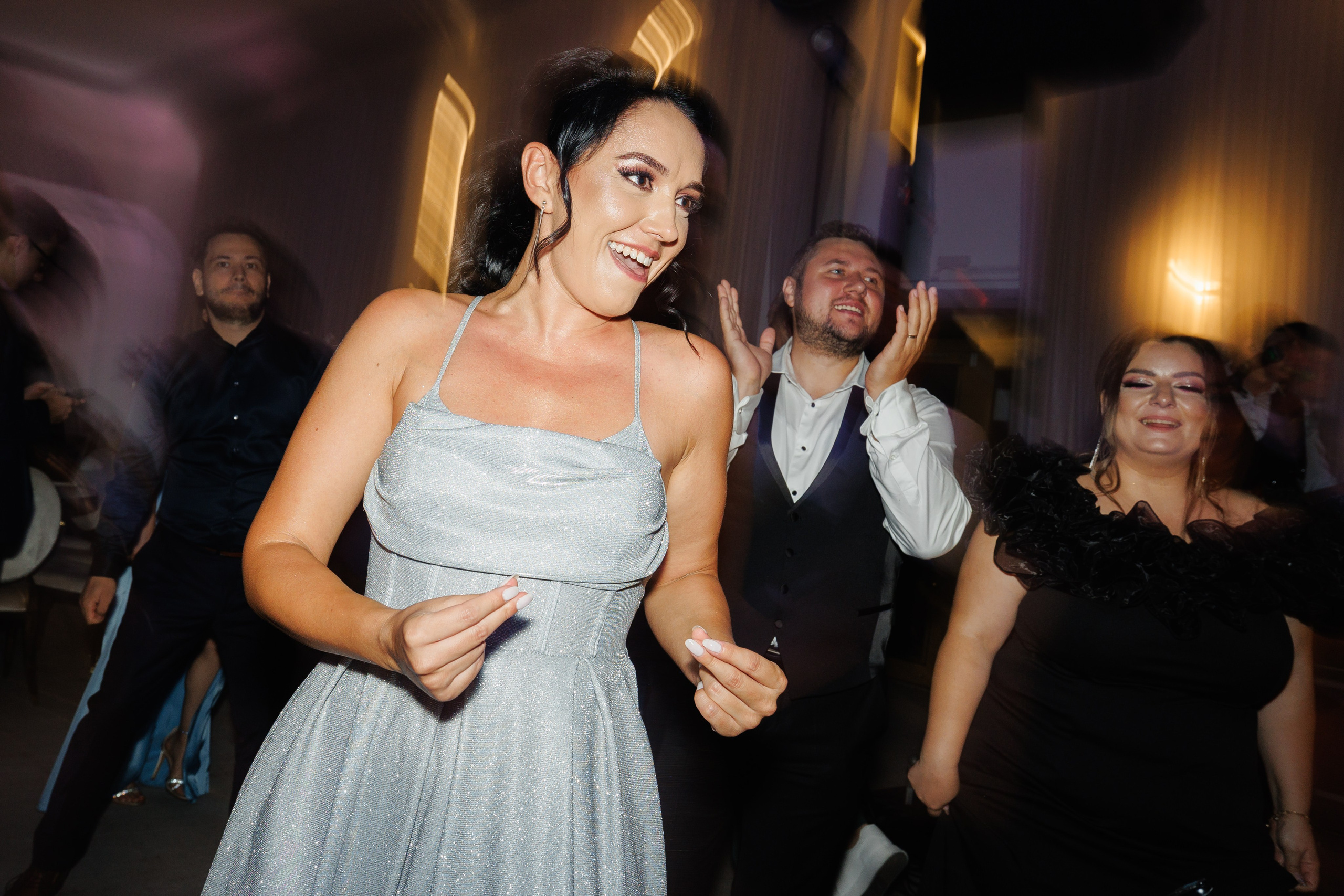 fotograf profesionist nunta Bucuresti cadre de la petrecere nunta