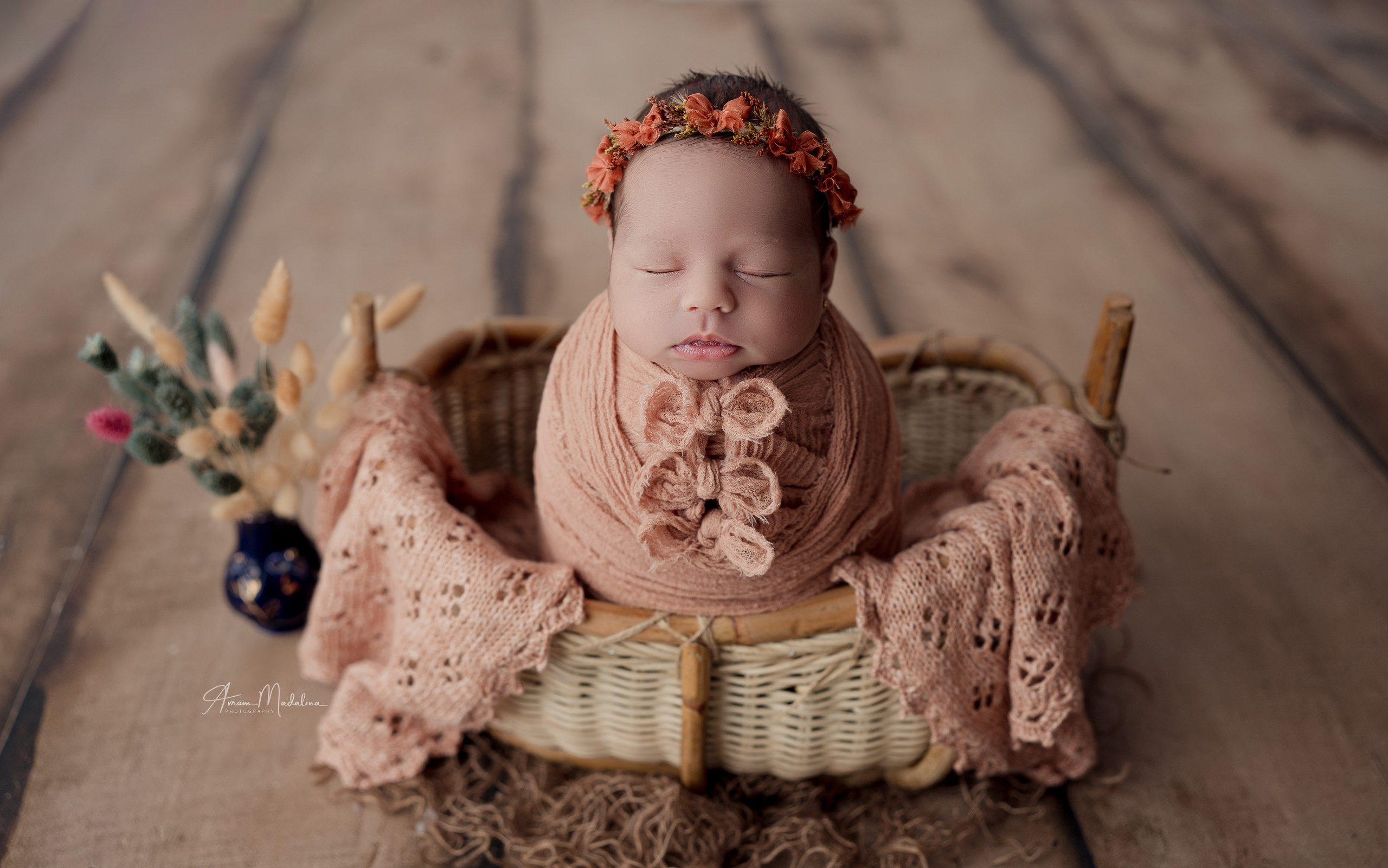 Nou-Nascut. Avram Madalina Photography