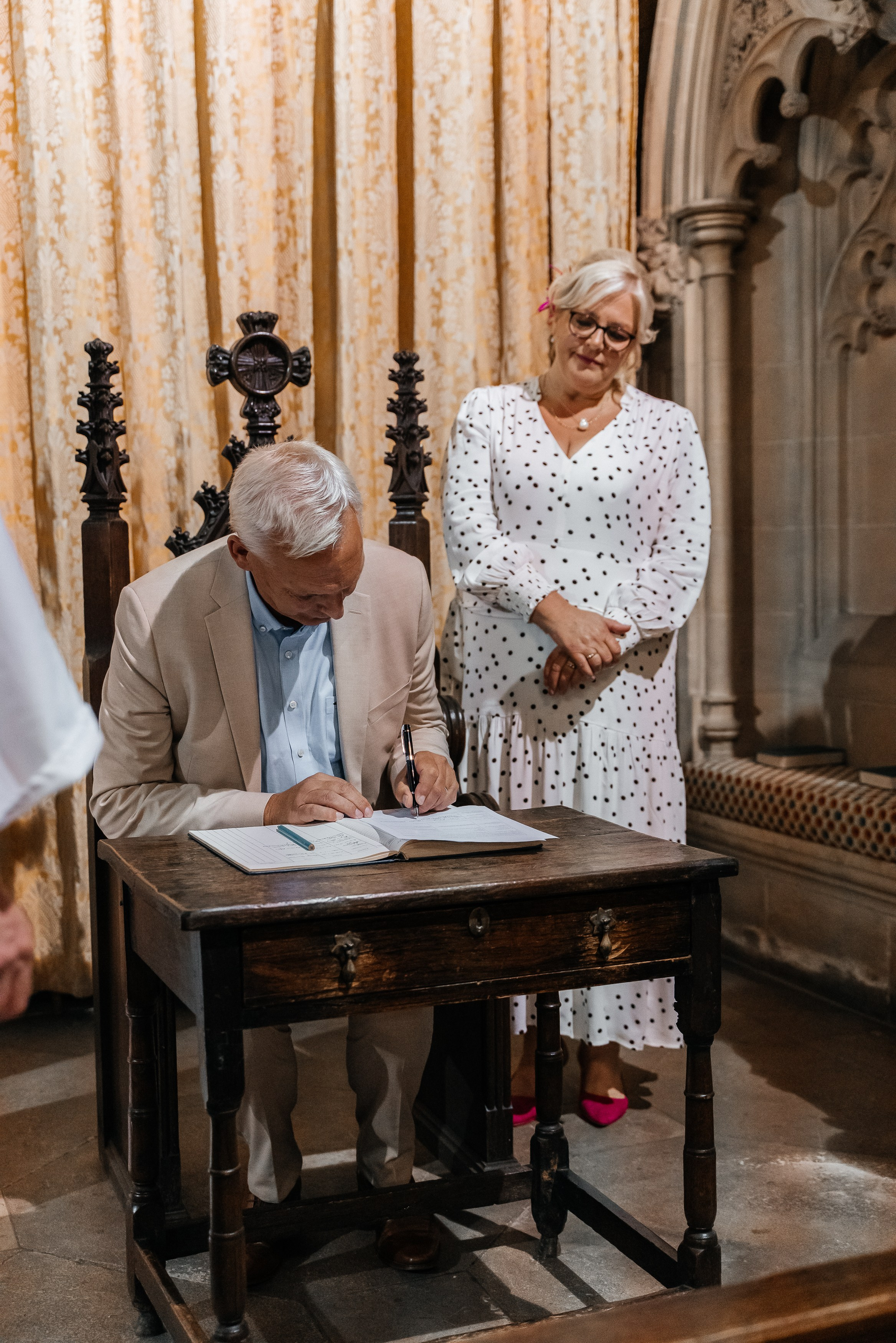 Wedding ceremony at The Lower chapel in Eton, Wedding in Eton, wedding photographer in Eton, wedding photographer in Eton