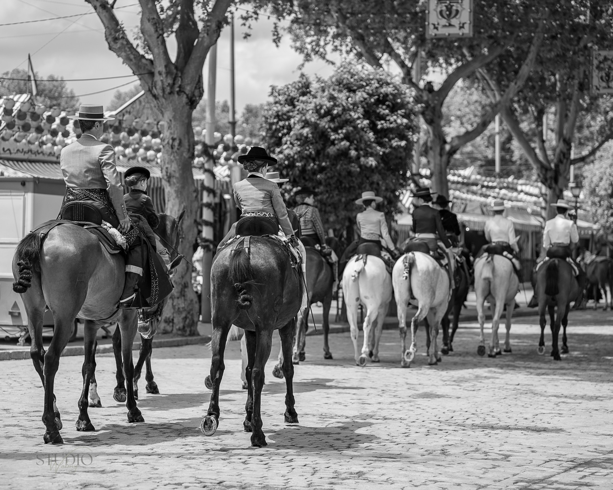 Sesión de fotos en feria de Abril de Sevilla. Inicio