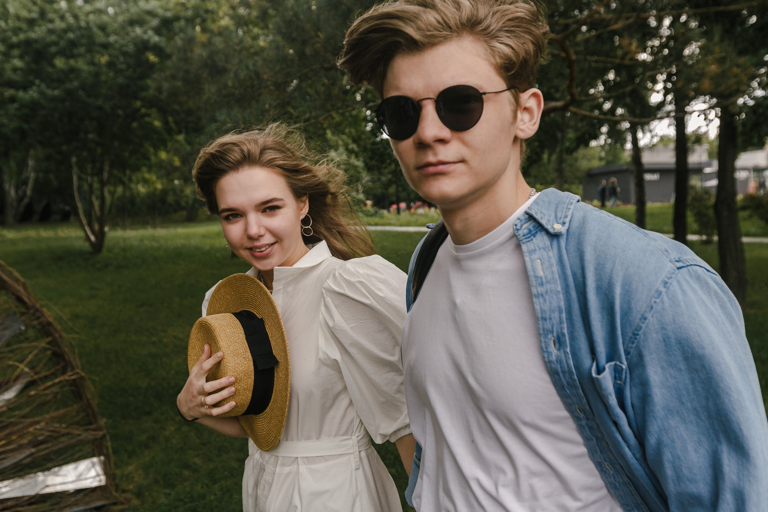 Camina por el terraplén. Fotógrafo de retrato, familia y reportajes en Valencia | España | Europa Vitalii Lumier