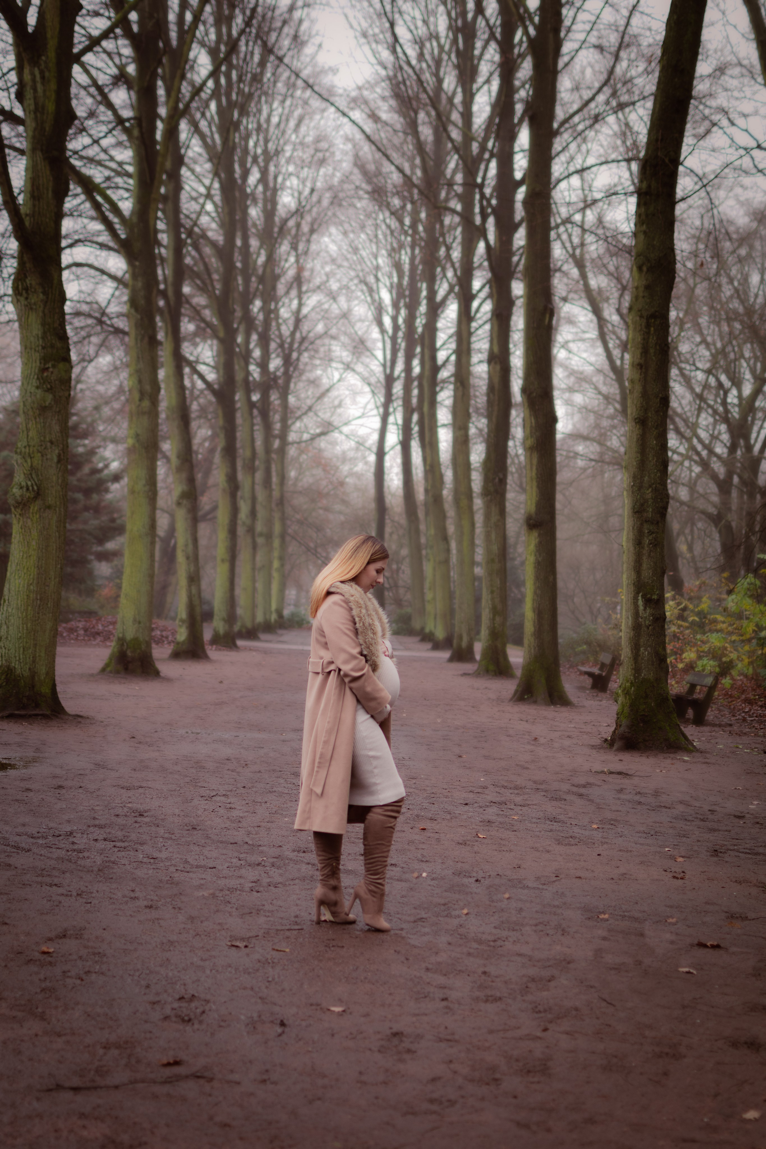 Hayley. Maternity Newborn and Family photographer Hamburg Claire Hambley