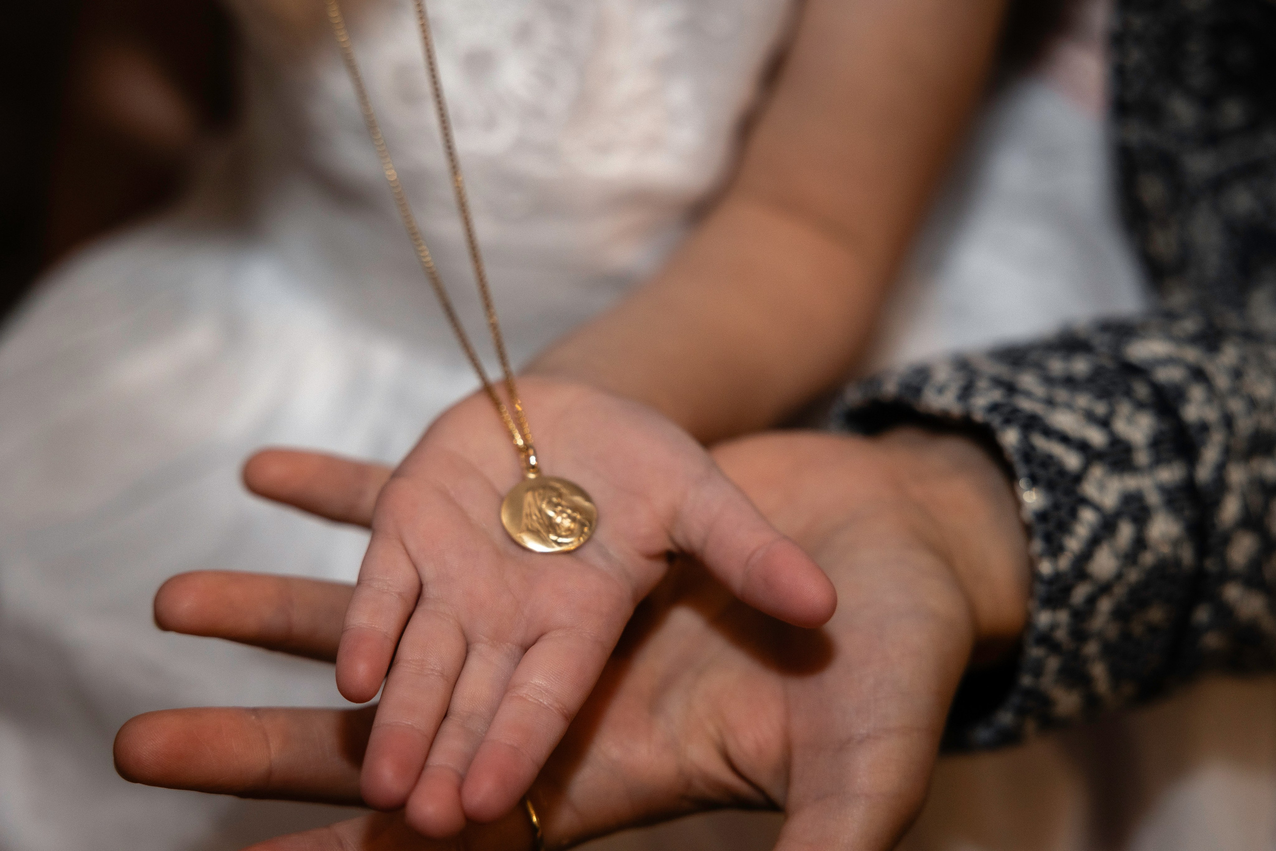 Сохранение драгоценных моментов: Незабываемое крещение в Тулузе. Евгения Смирнова — фотограф в Тулузе и юго-западной Франции