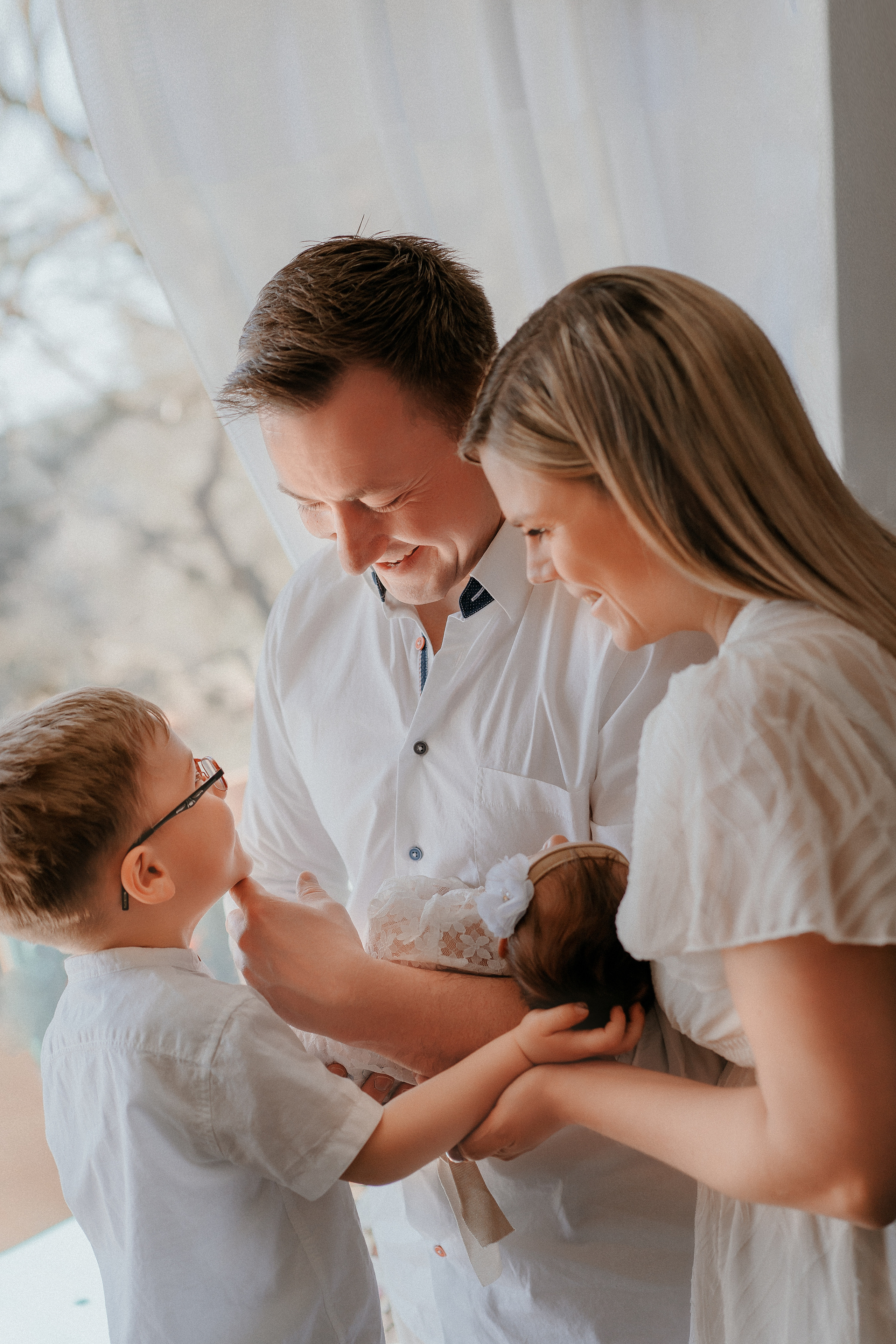 Homestory mit Baby. Portraitfotografie in Gründau Elena Ohnstedt