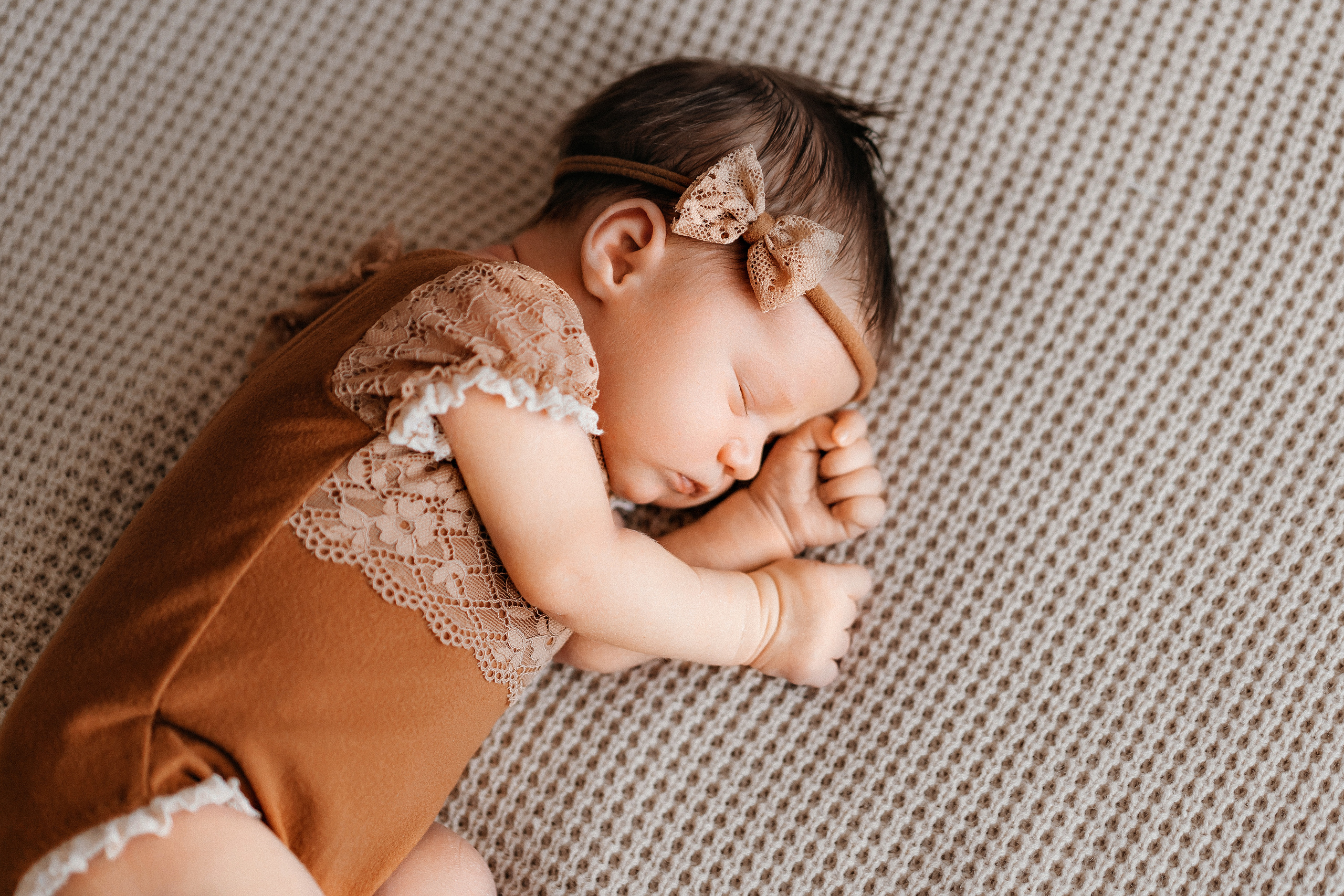 Homestory mit Baby. Portraitfotografie in Gründau Elena Ohnstedt