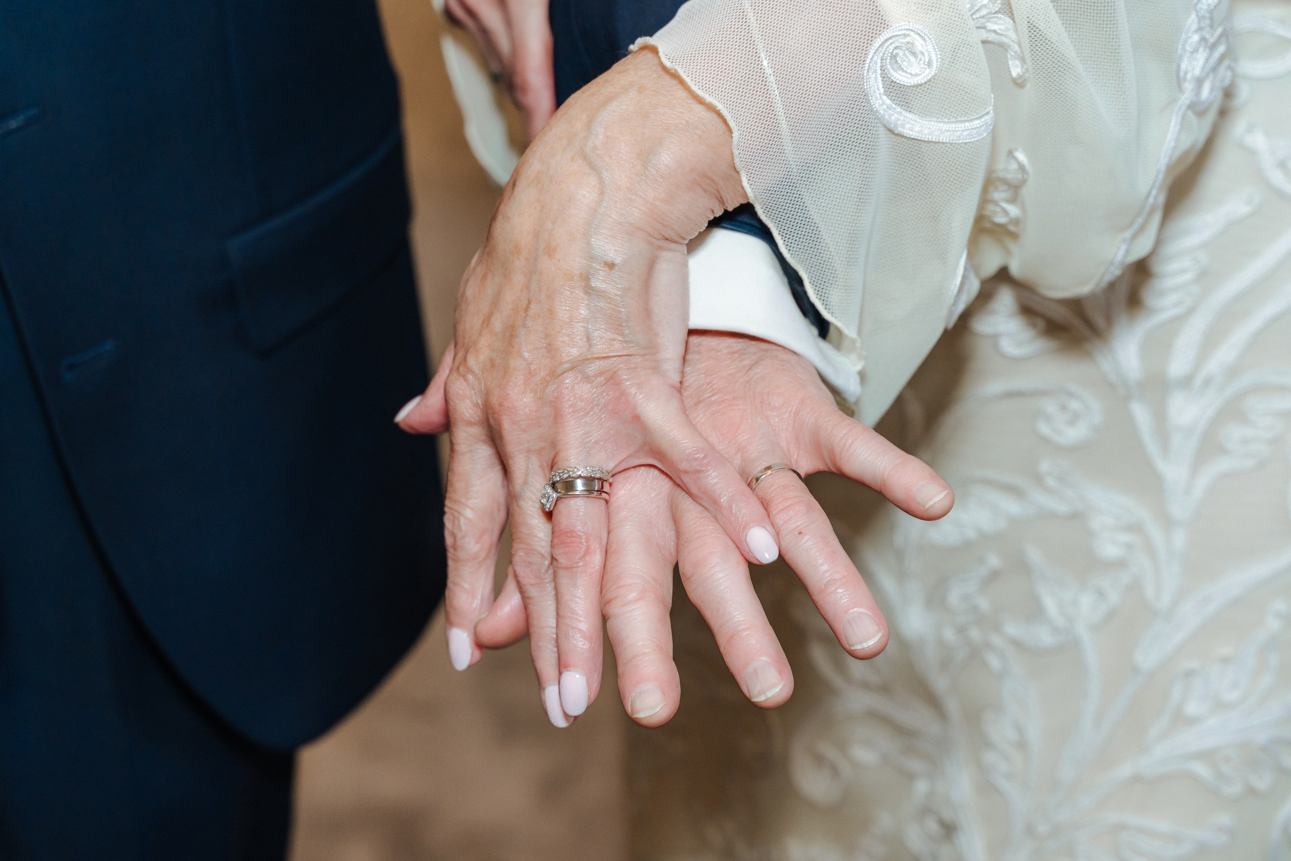 Wedding ceremony at Wandsworth town Hall, Wandsworth town Hall, Wandsworth town hall wedding photographer,Wandsworth town hall wedding, wedding photographer, wedding photographer in London, Civil ceremony at Wandsworth town Hall, свадебный фотограф в Лондоне