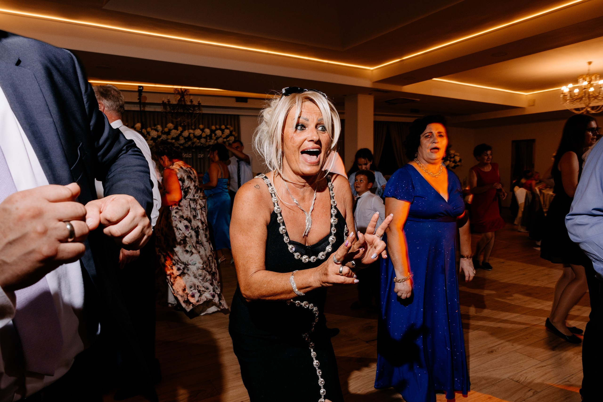 Wiki ♡ Przemek. Fotograf Ślubny Warszawa - Sesje Biznesowe Rodzinne Eventy