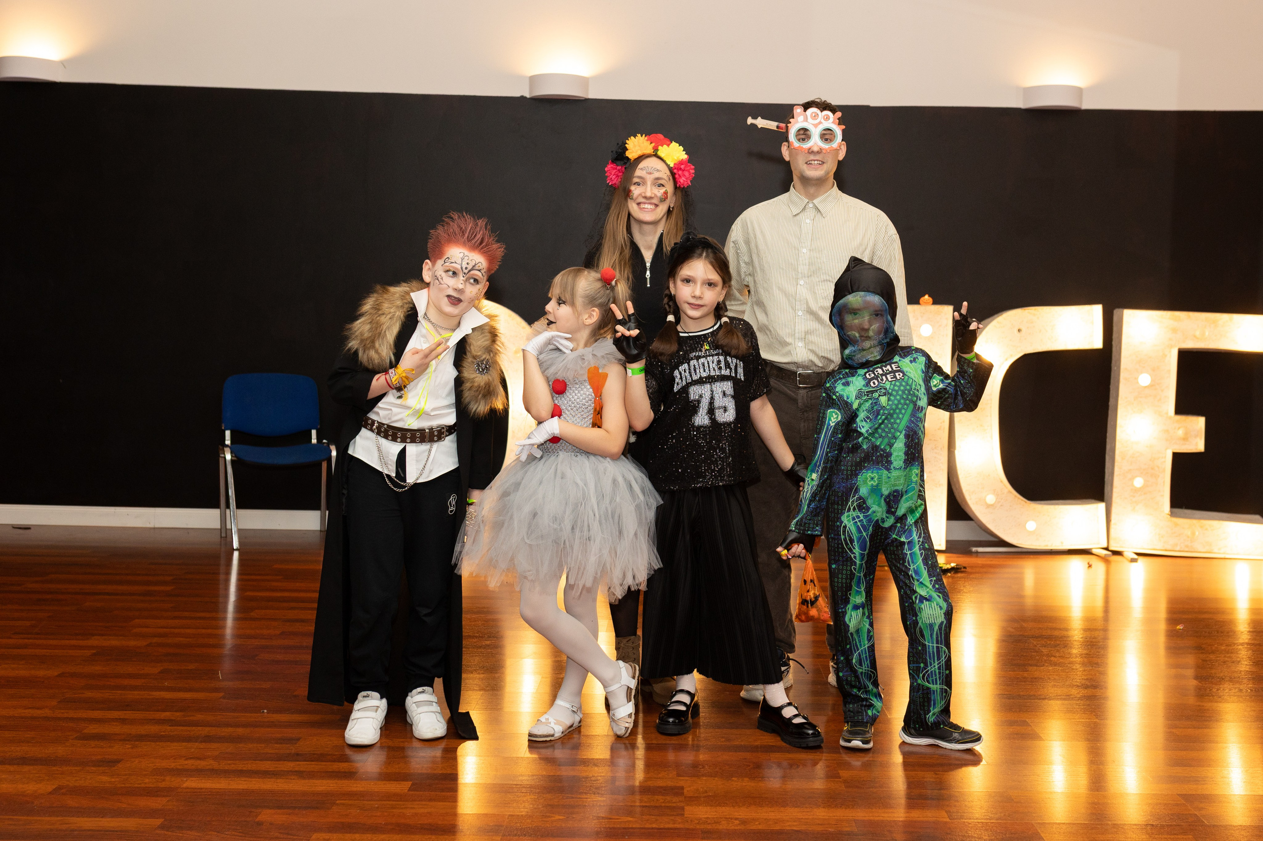 Leo dance studio Helloween 2025. Семейный и детский фотограф в Варшаве Мила Бобровская