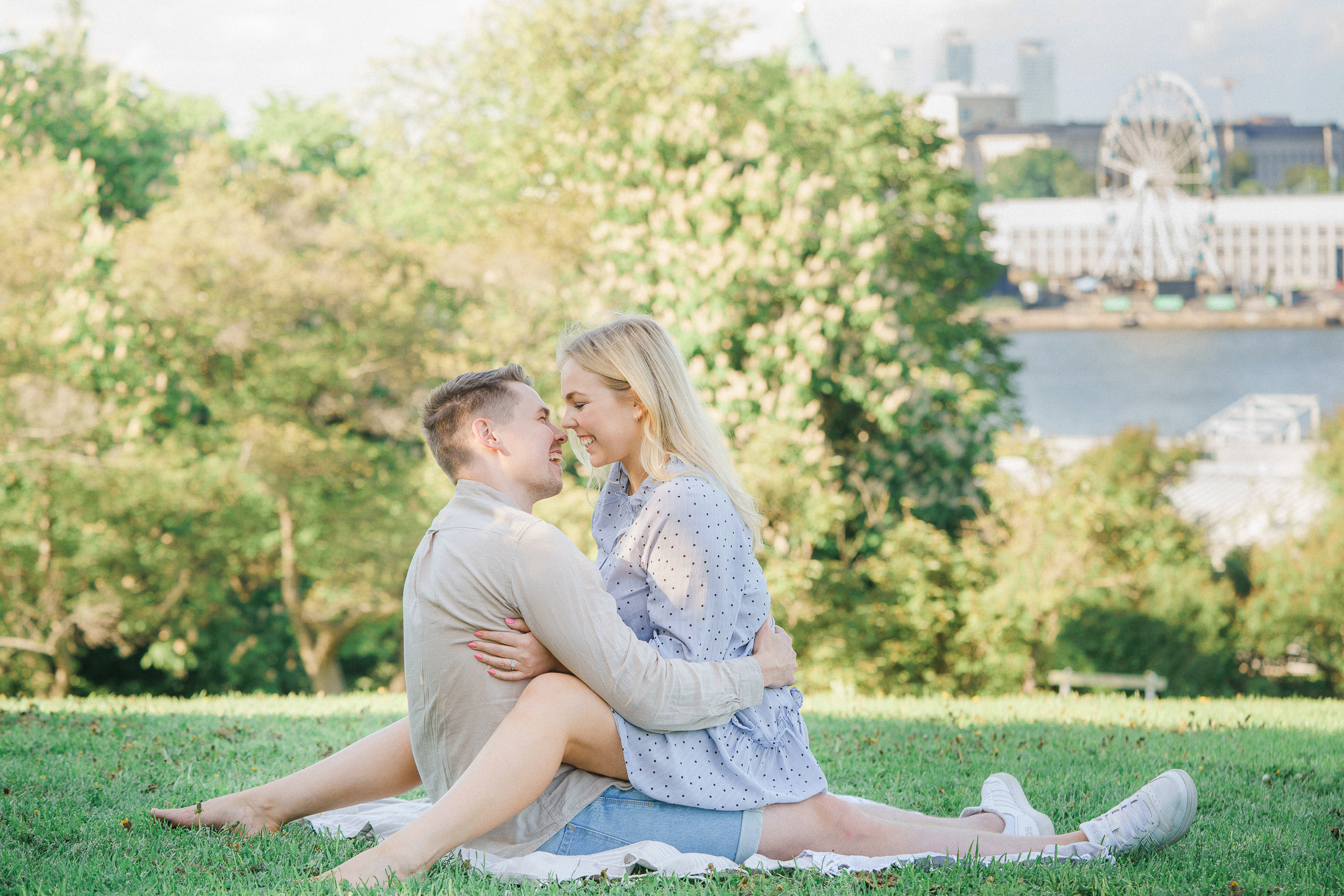 Kihlakuvaus Helsingin keskustassa