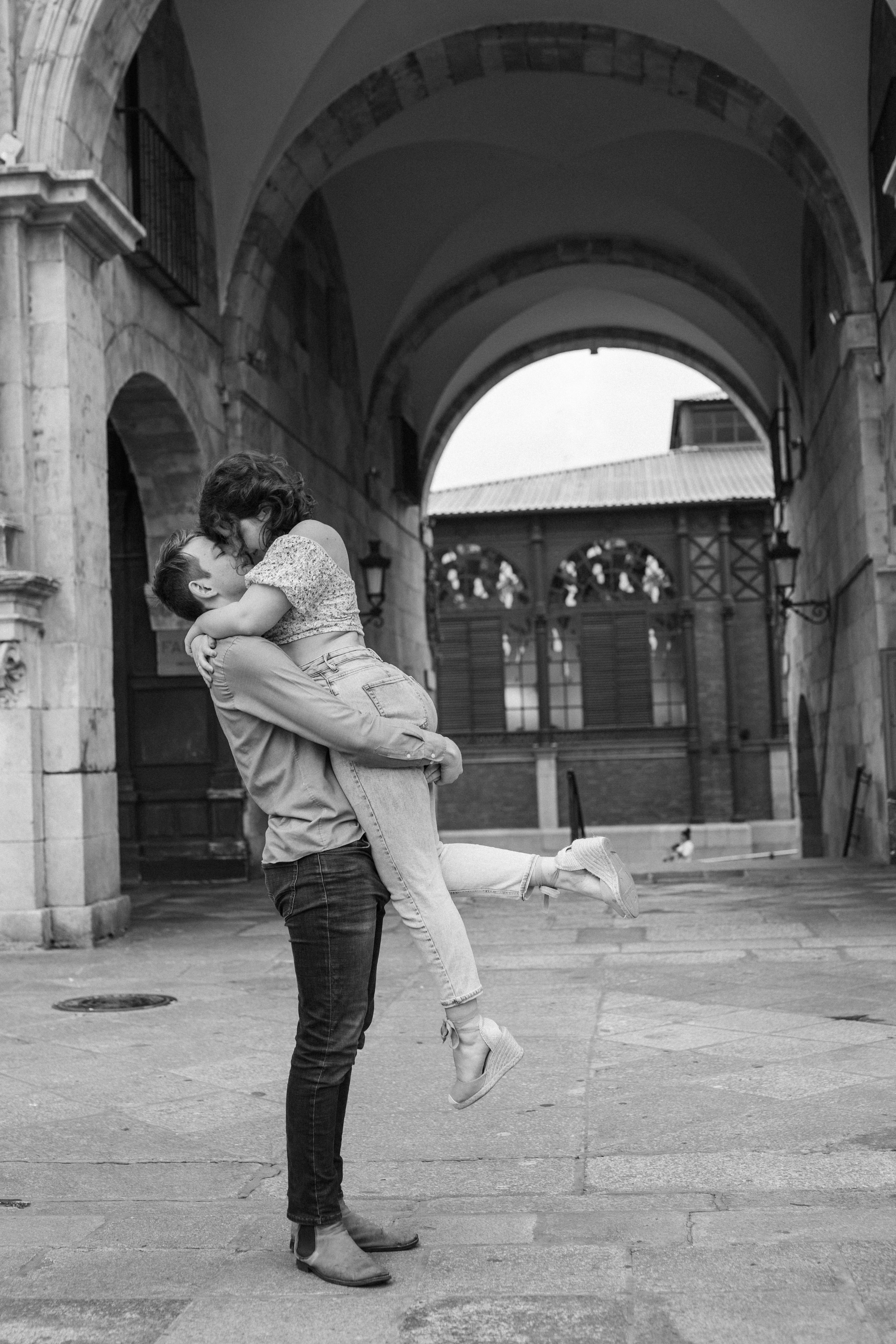 Romantic portrait session Spain. Photographer in Madrid, Spain. Alyona Belyaninova