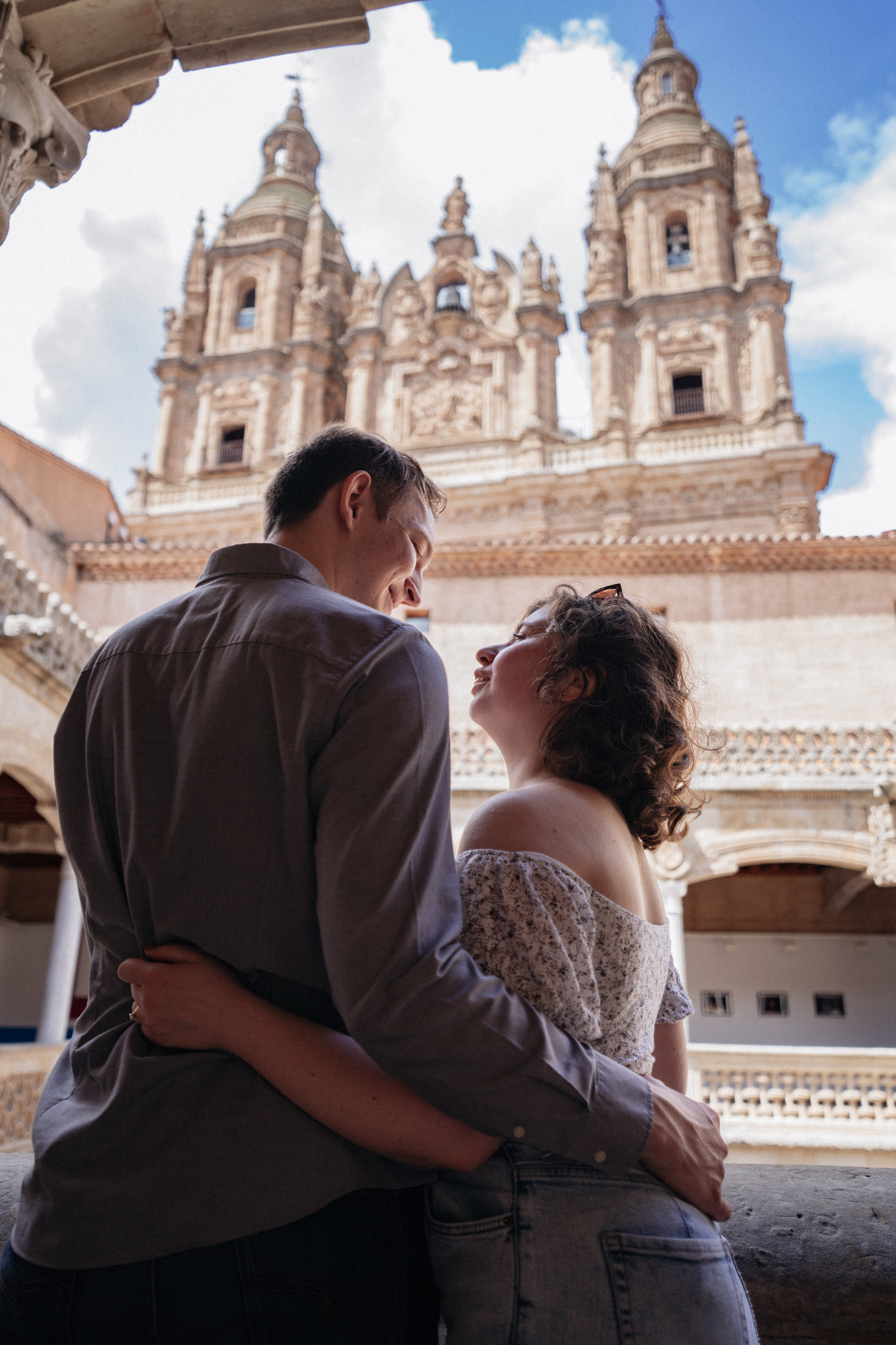 Romantic portrait session Spain. Photographer in Madrid, Spain. Alyona Belyaninova