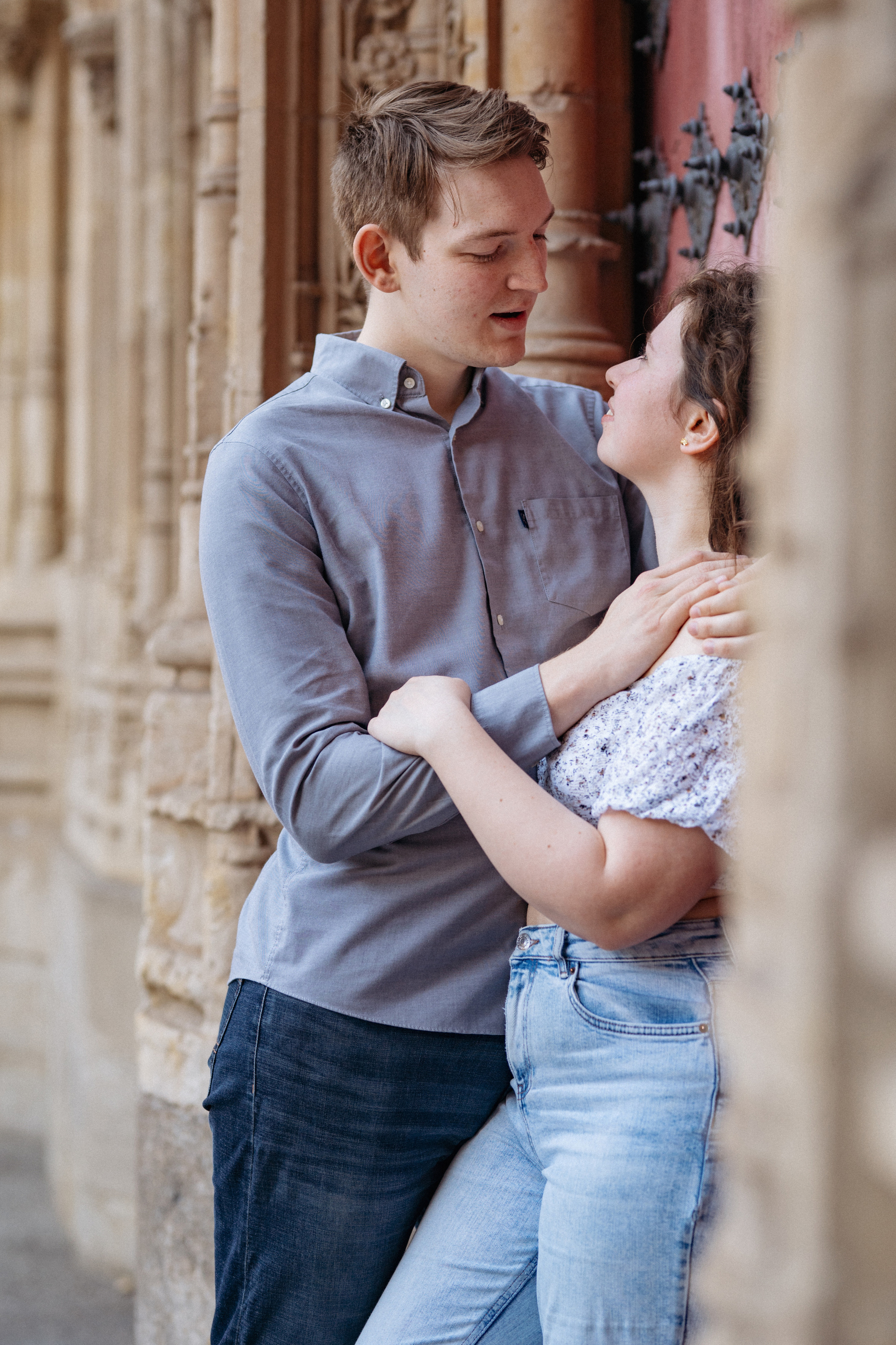 Romantic portrait session Spain. Photographer in Madrid, Spain. Alyona Belyaninova