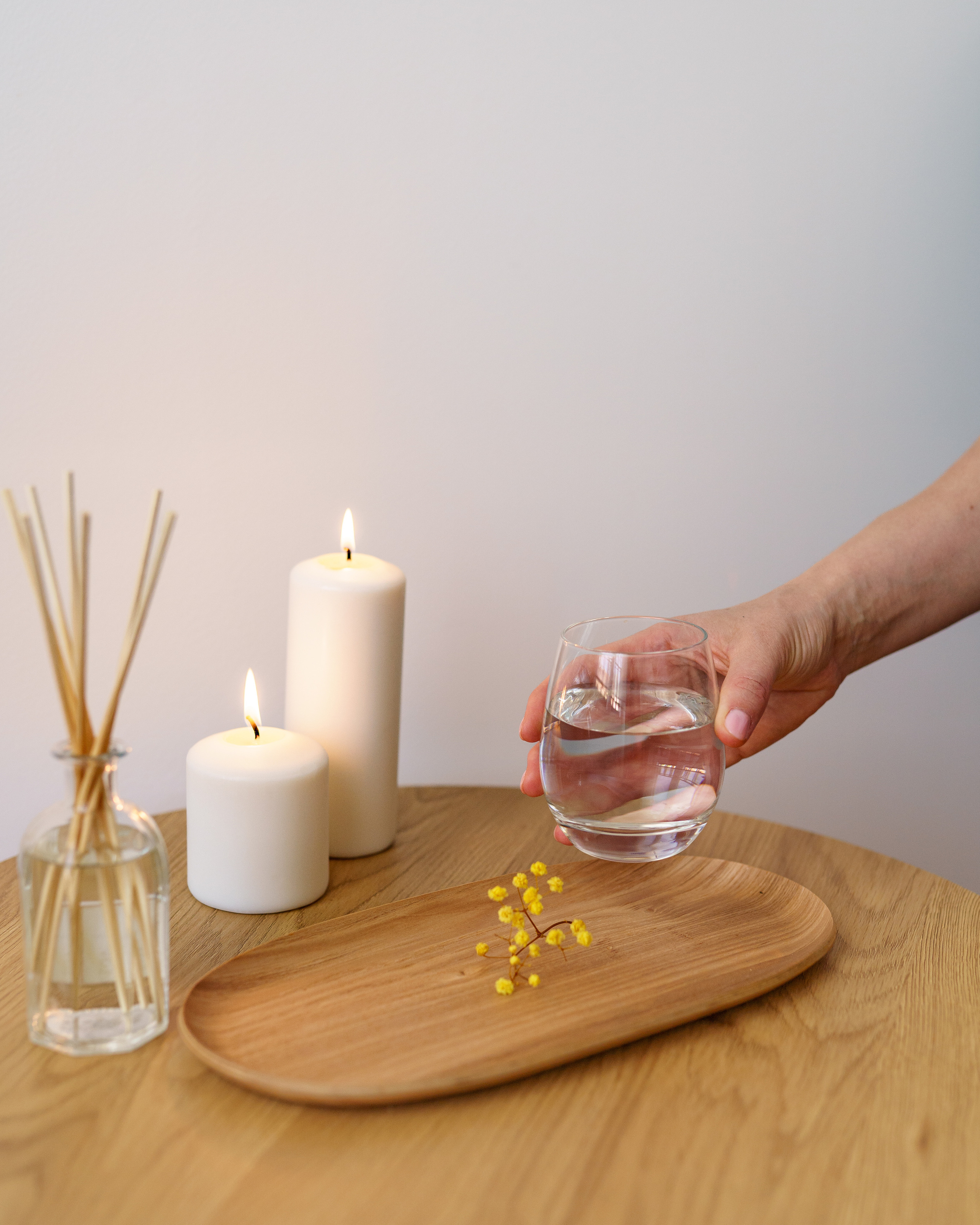 Creative content photography for businesses. Photos for massage therapist.  LinkedIn headshot Madrid. Photographer in Madrid, Spain. Alyona Belyaninova