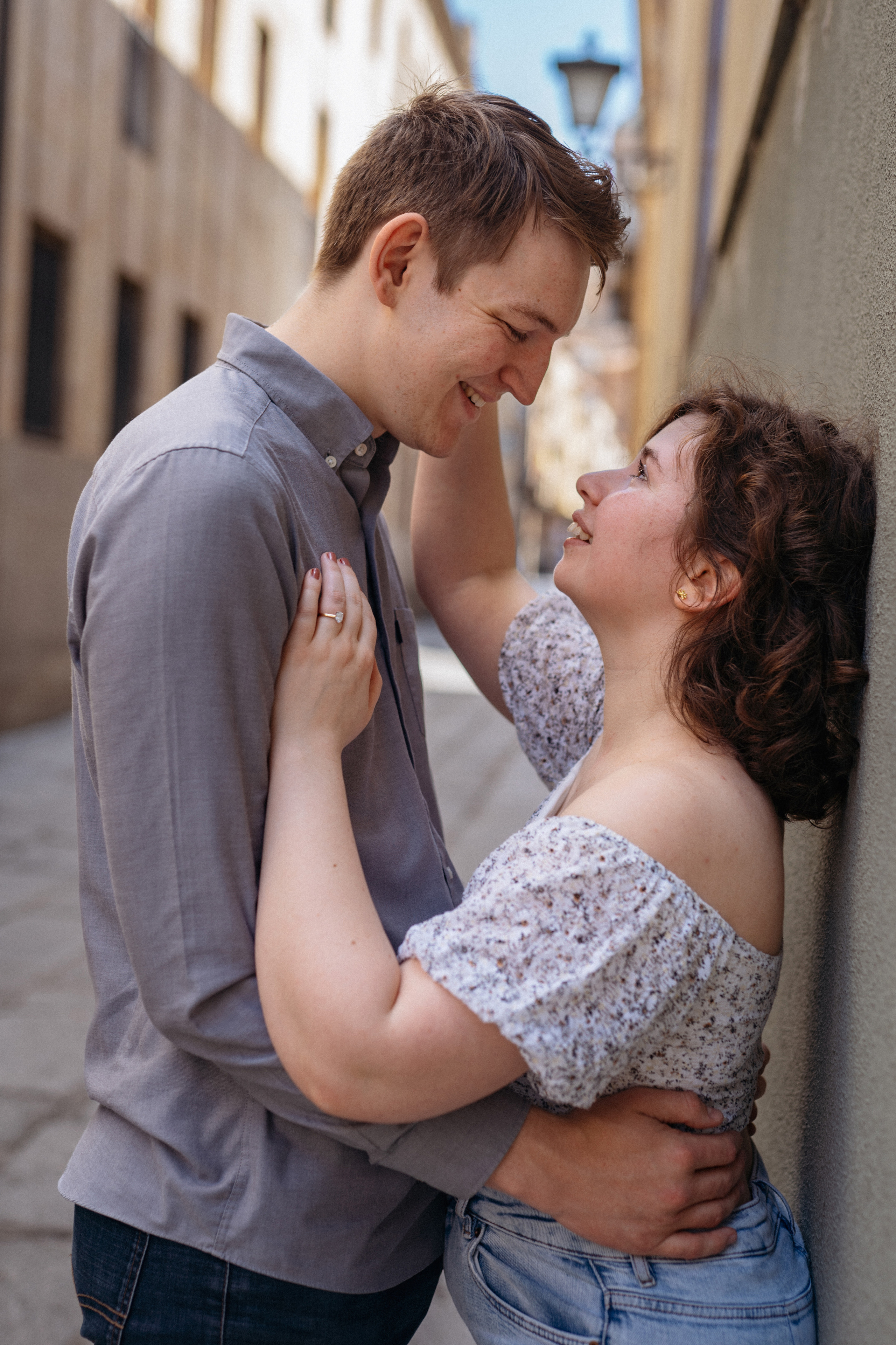 Romantic portrait session Spain. Photographer in Madrid, Spain. Alyona Belyaninova