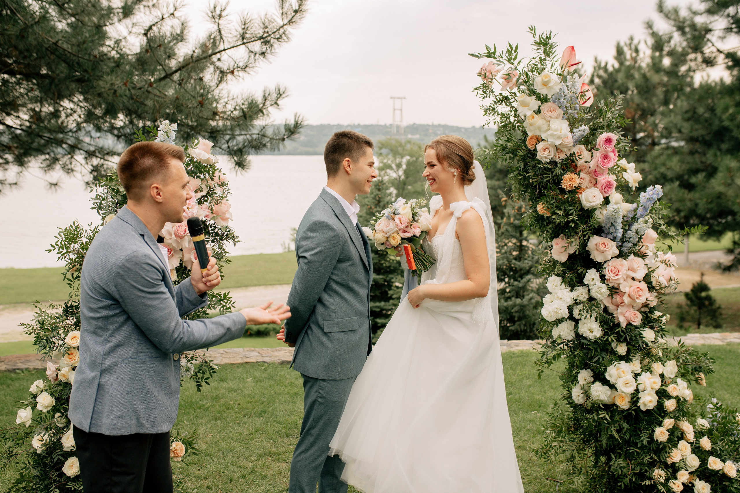 Reportage Wedding. Wedding photographer and videographer Europe