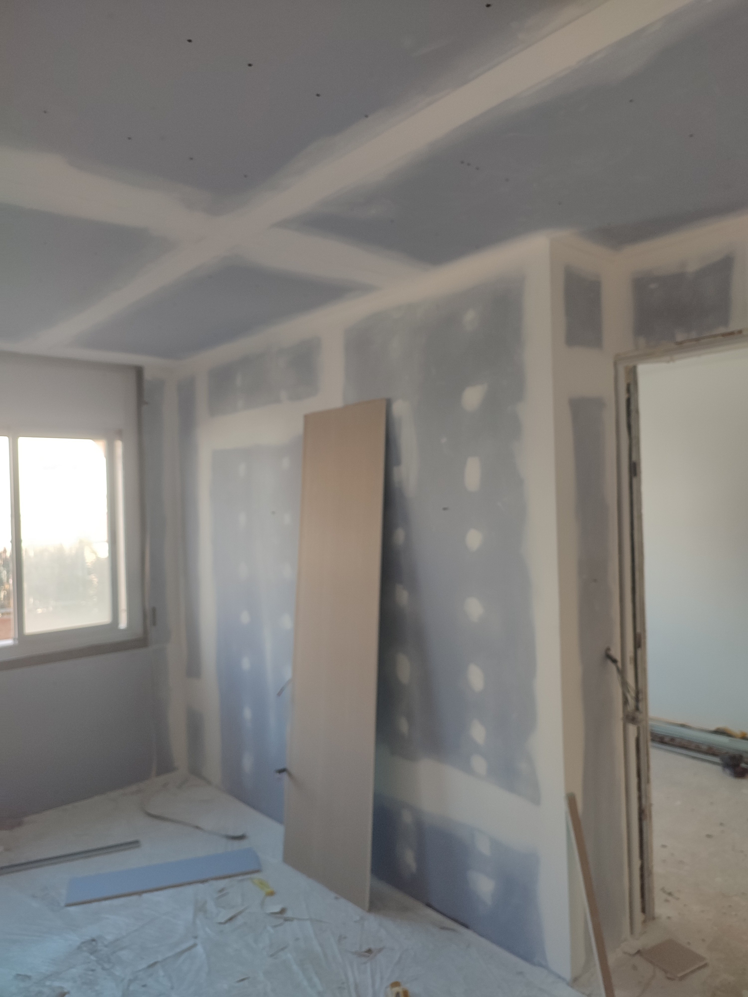 Proyectos. Reformas integrales de pisos, baños y cocinas con aislamiento acústico en Barcelona | B22 Reforma