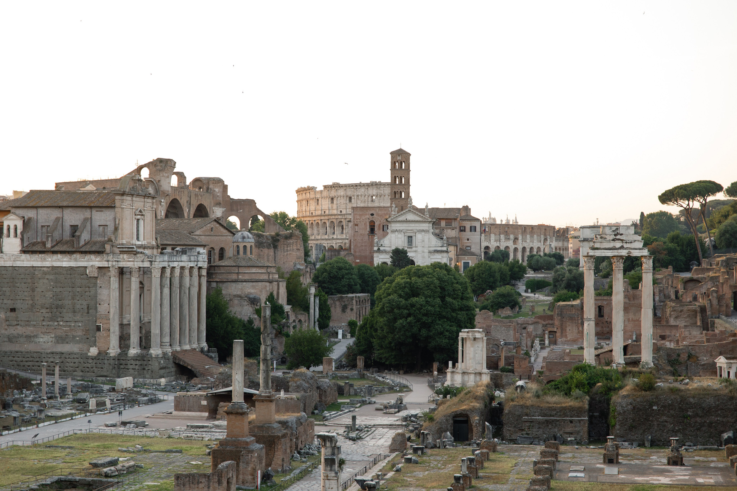 Elopement in Rome. Wedding Photographer Rome Tuscany Como Sicily Puglia Amalfy Italy- Oksana Savenchuk