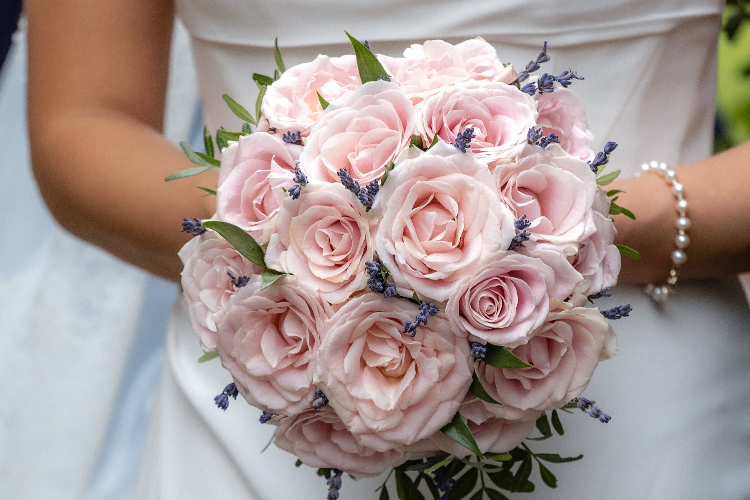 Liliana & Michel — an intimate musical wedding at Château La Commanderie, Plaigne. Евгения Смирнова — фотограф в Тулузе и юго-западной Франции