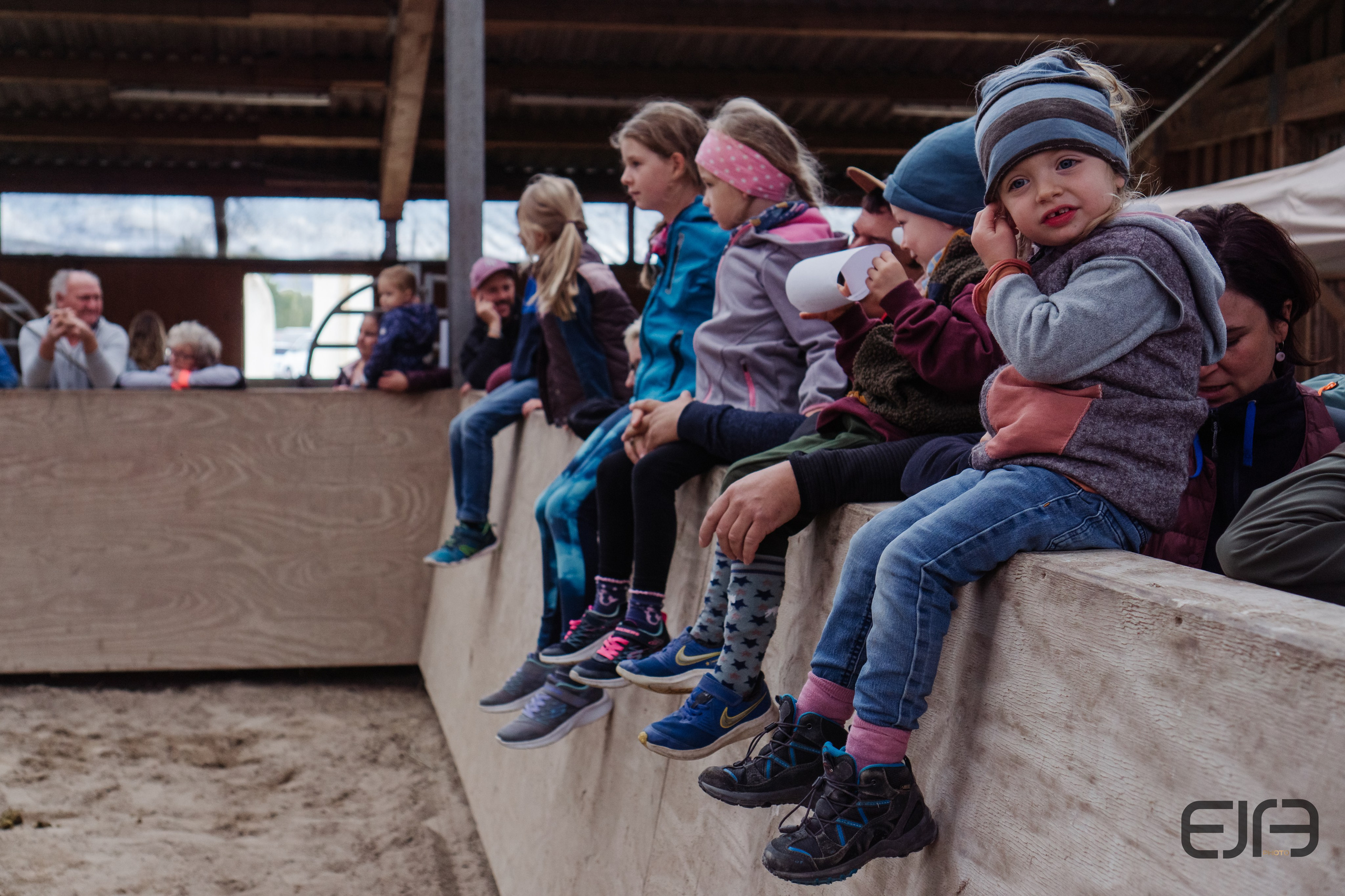 Hobby Horsing am Kaiserstuhl. Kreatives Design & Fotografie – Dein Partner für starke visuelle Auftritte