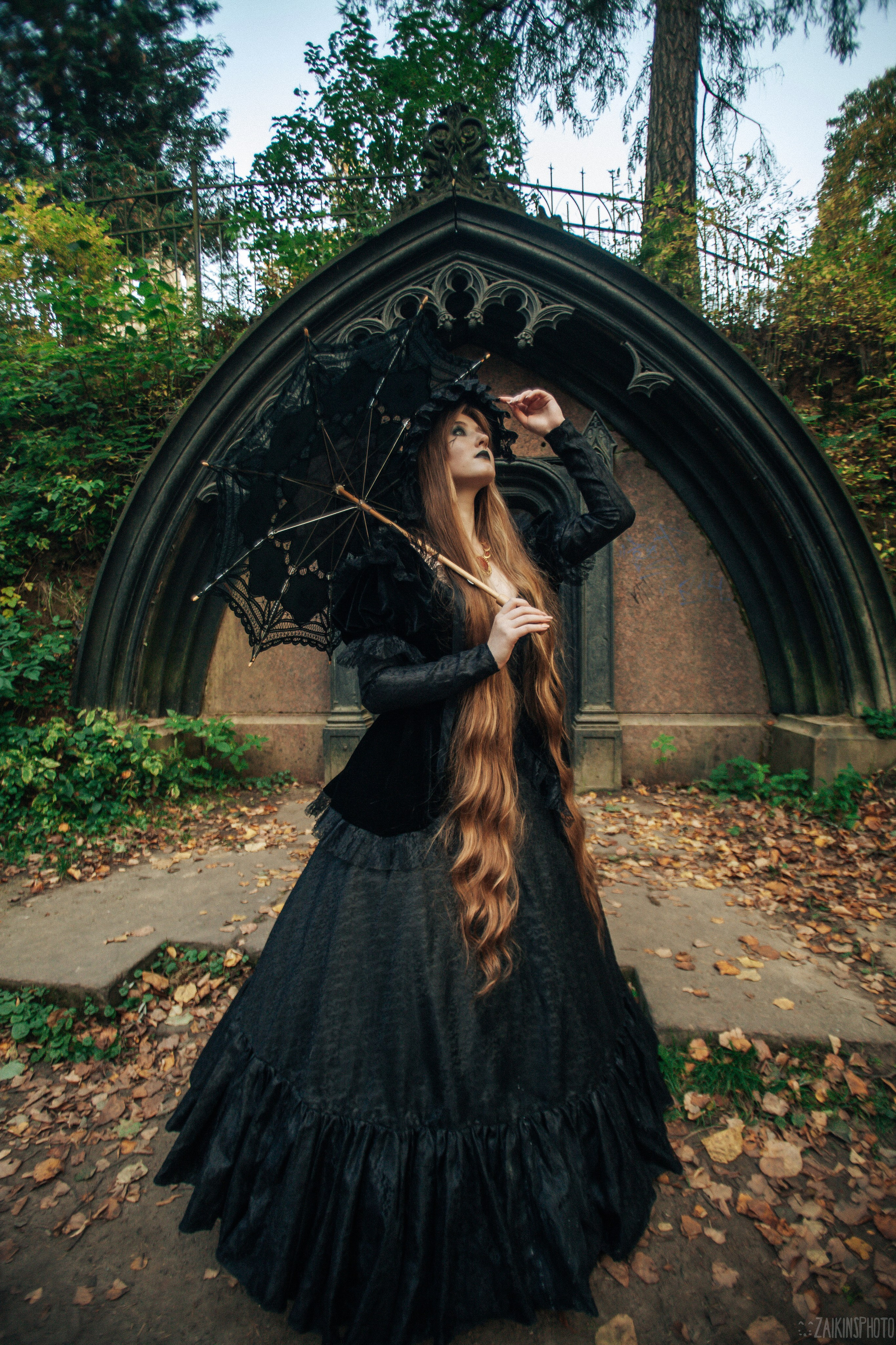 The Dark Autumn. Main