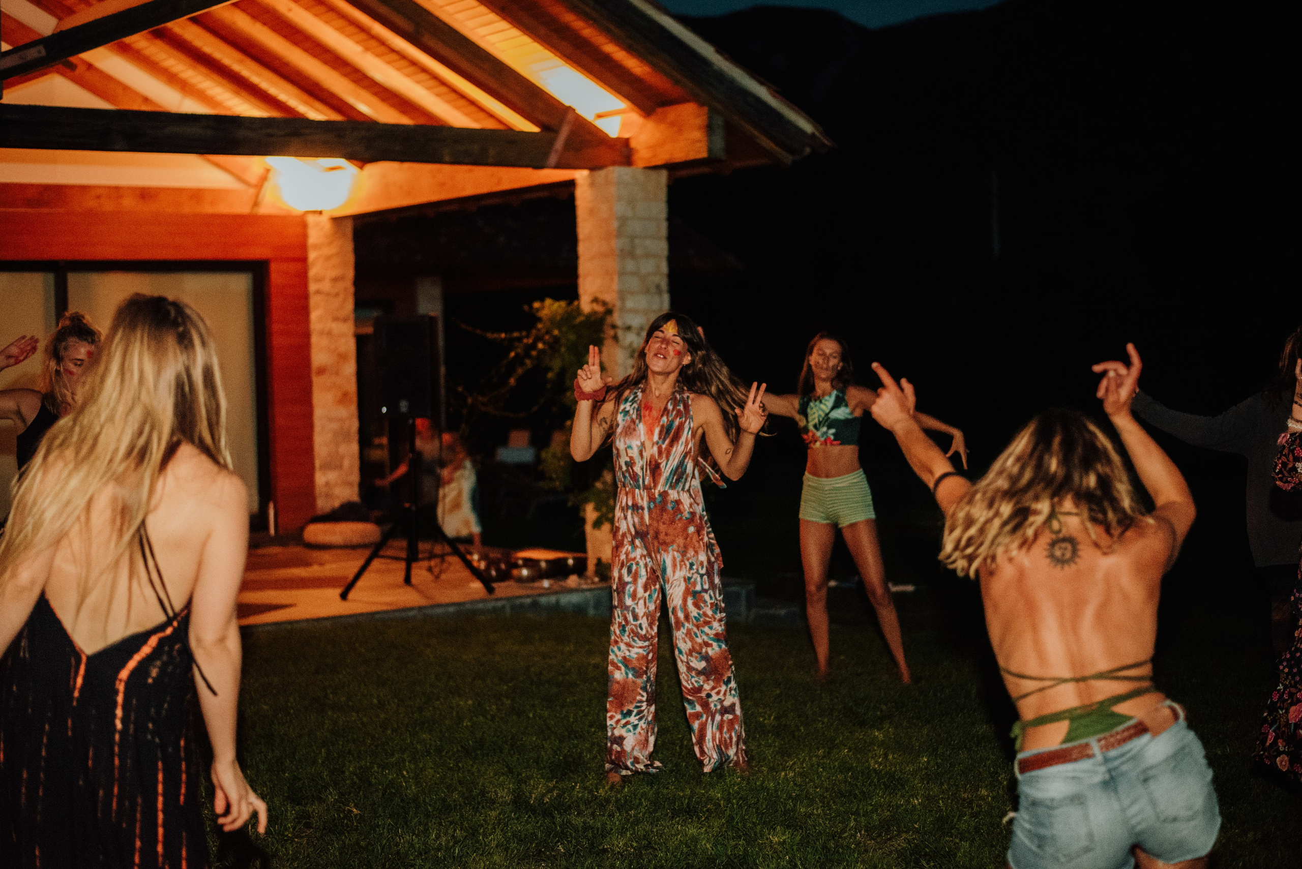 YOGA RETREAT PORTUGAL. Lifestyle, wedding and family photographer