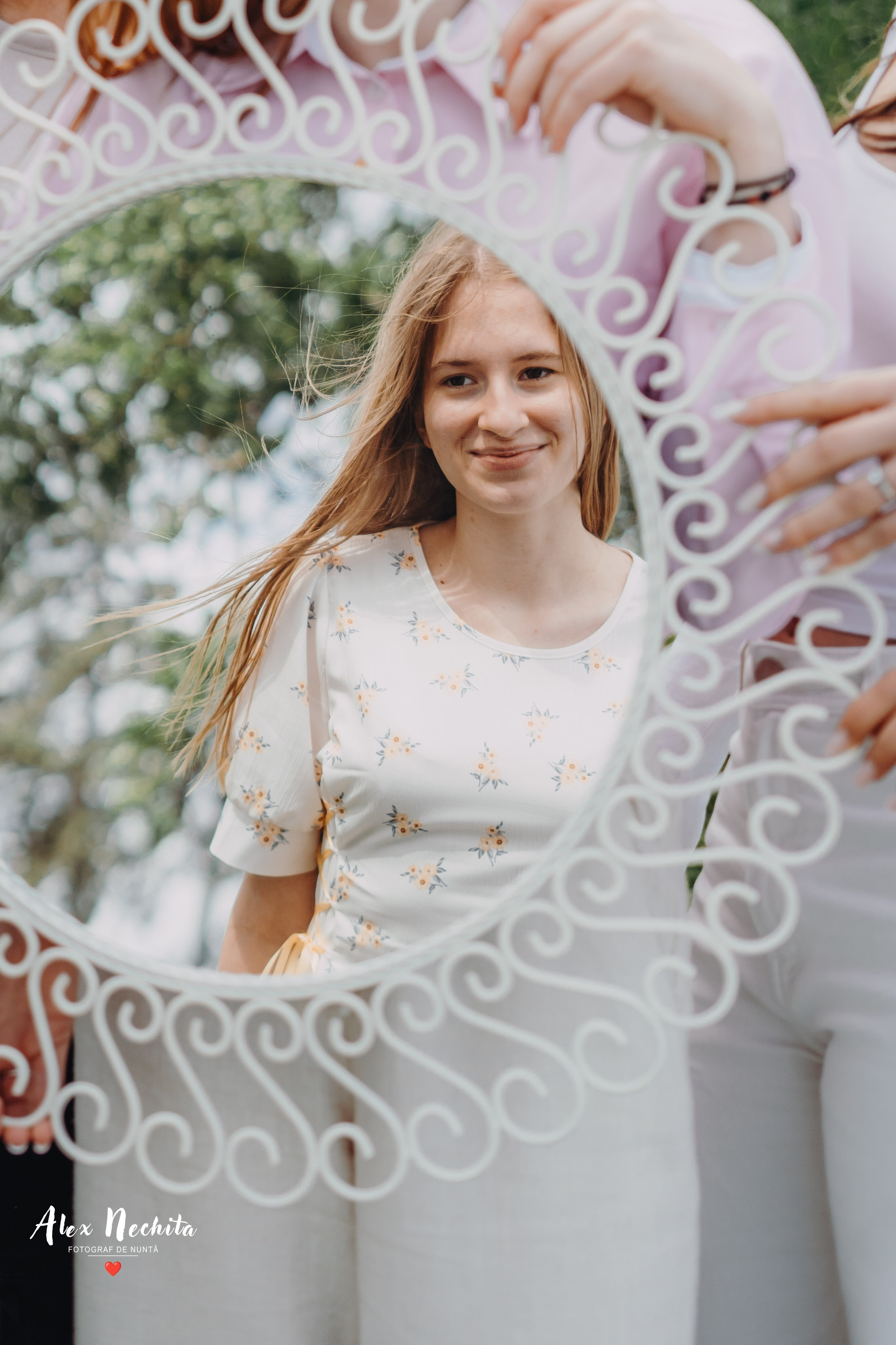 Aniversare în parc. Foto-Video Nunta Iasi, Suceava, Bucuresti / Disponibilitate 2025 — 2026 — 2027