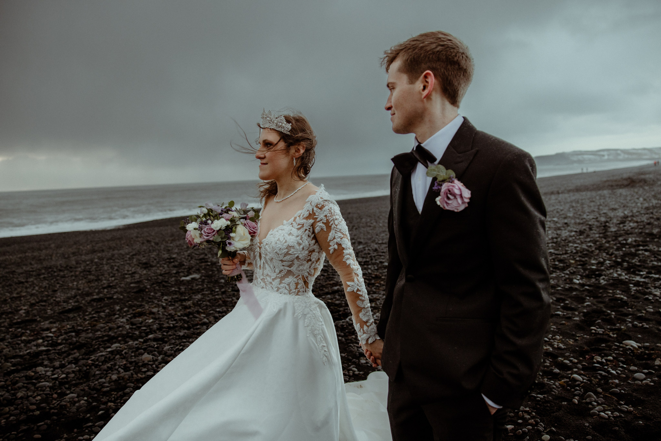 Snowy Elopement in Iceland. Iceland elopement photo and video | Nikolaichik Photo