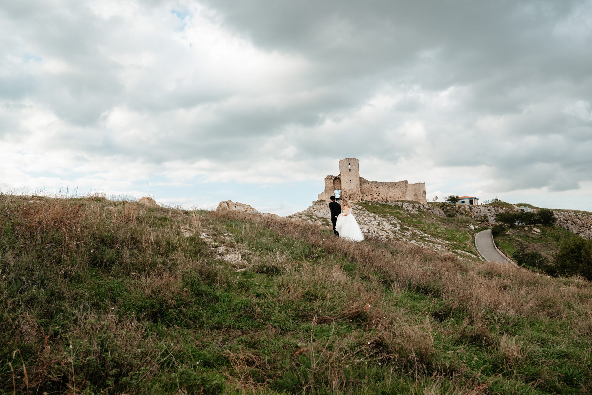 Alexandra & Robert. Www.besttalesstudio.com